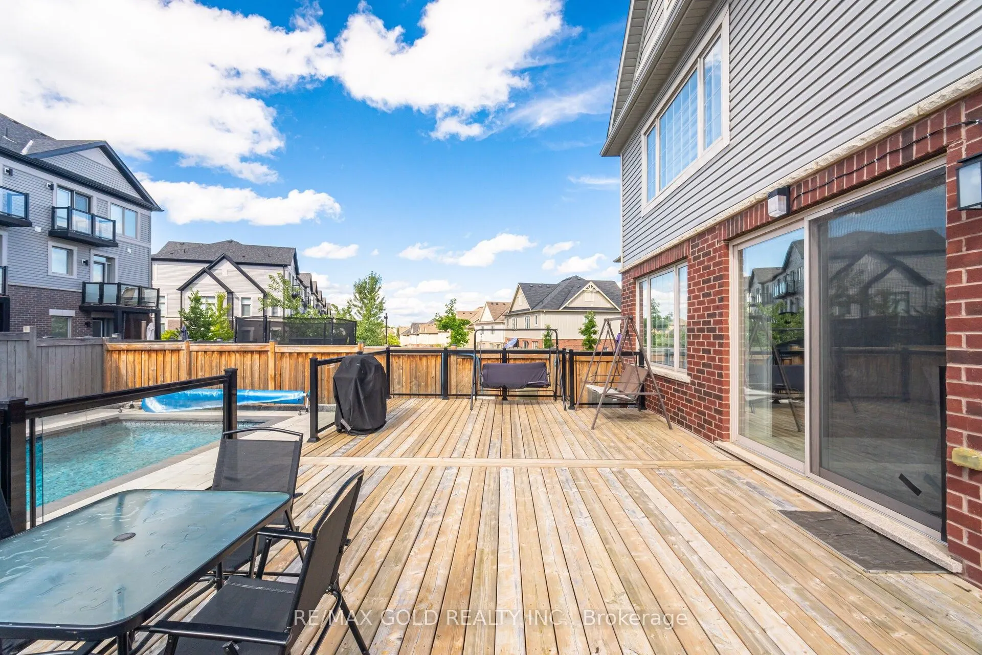 10 Donnan Drive W