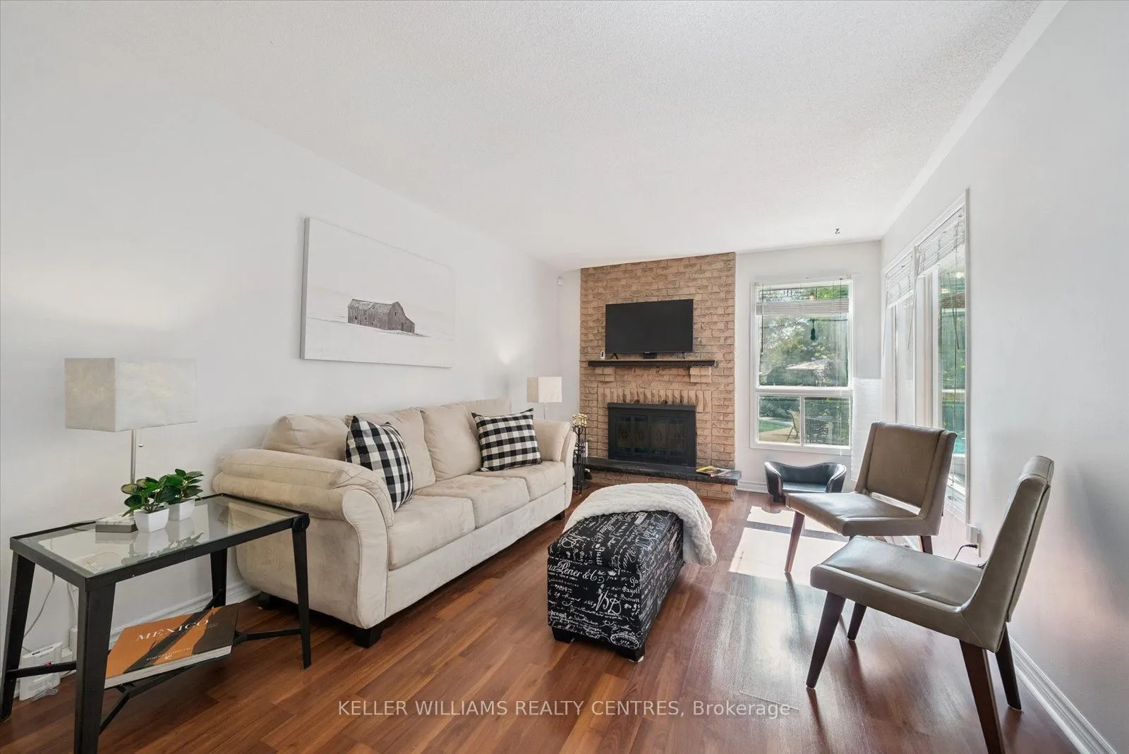 26 Stonehill Boulevard