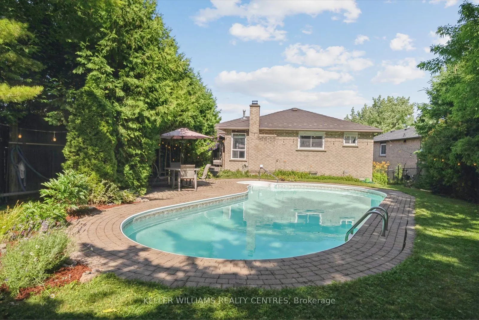 26 Stonehill Boulevard