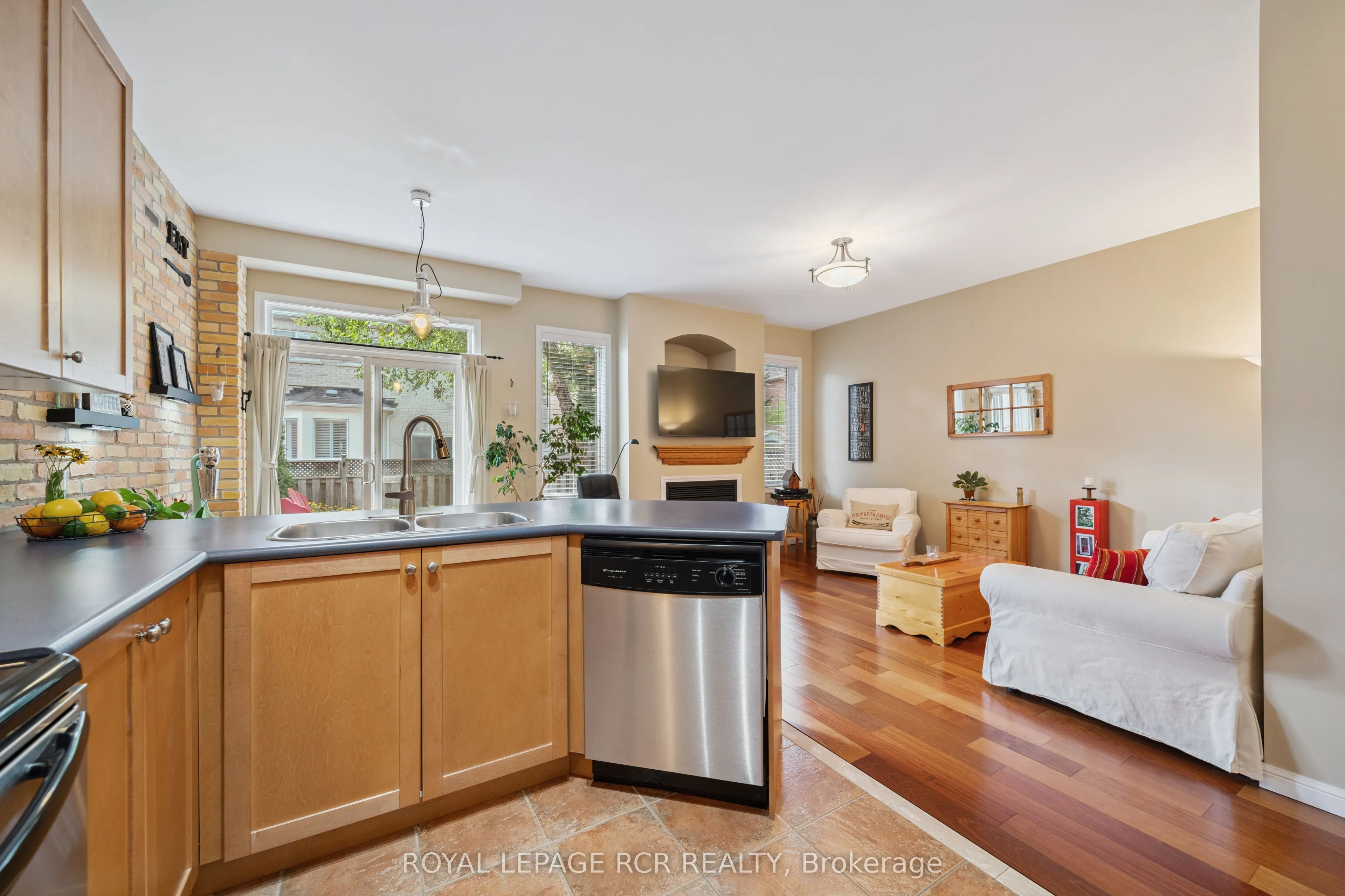 136 Dolce Crescent