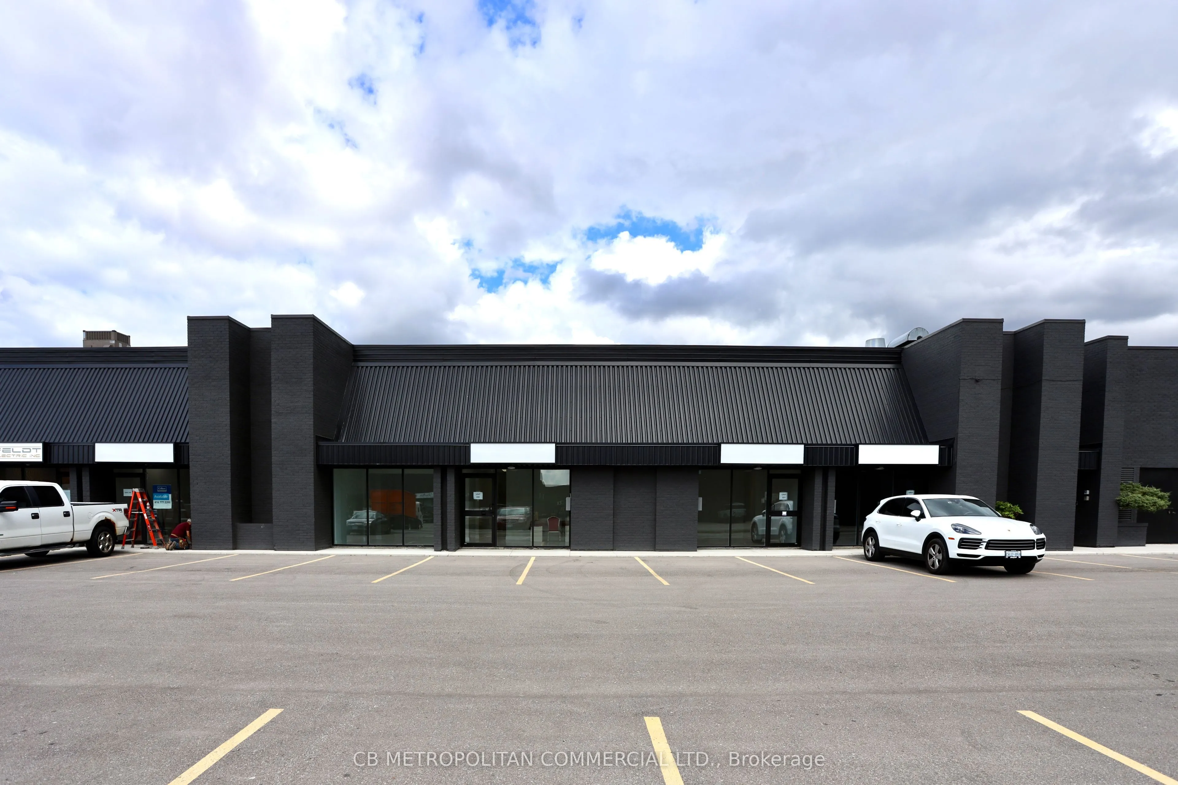2600 John Street, #220