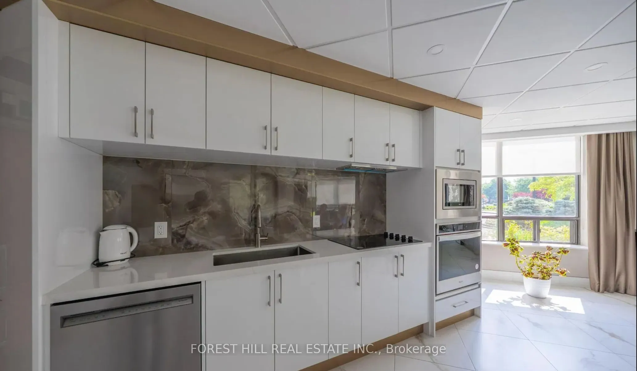 7420 Bathurst Street, #609