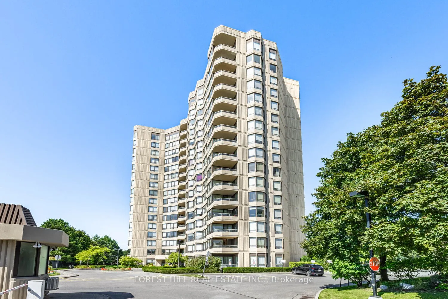 7420 Bathurst Street, #609