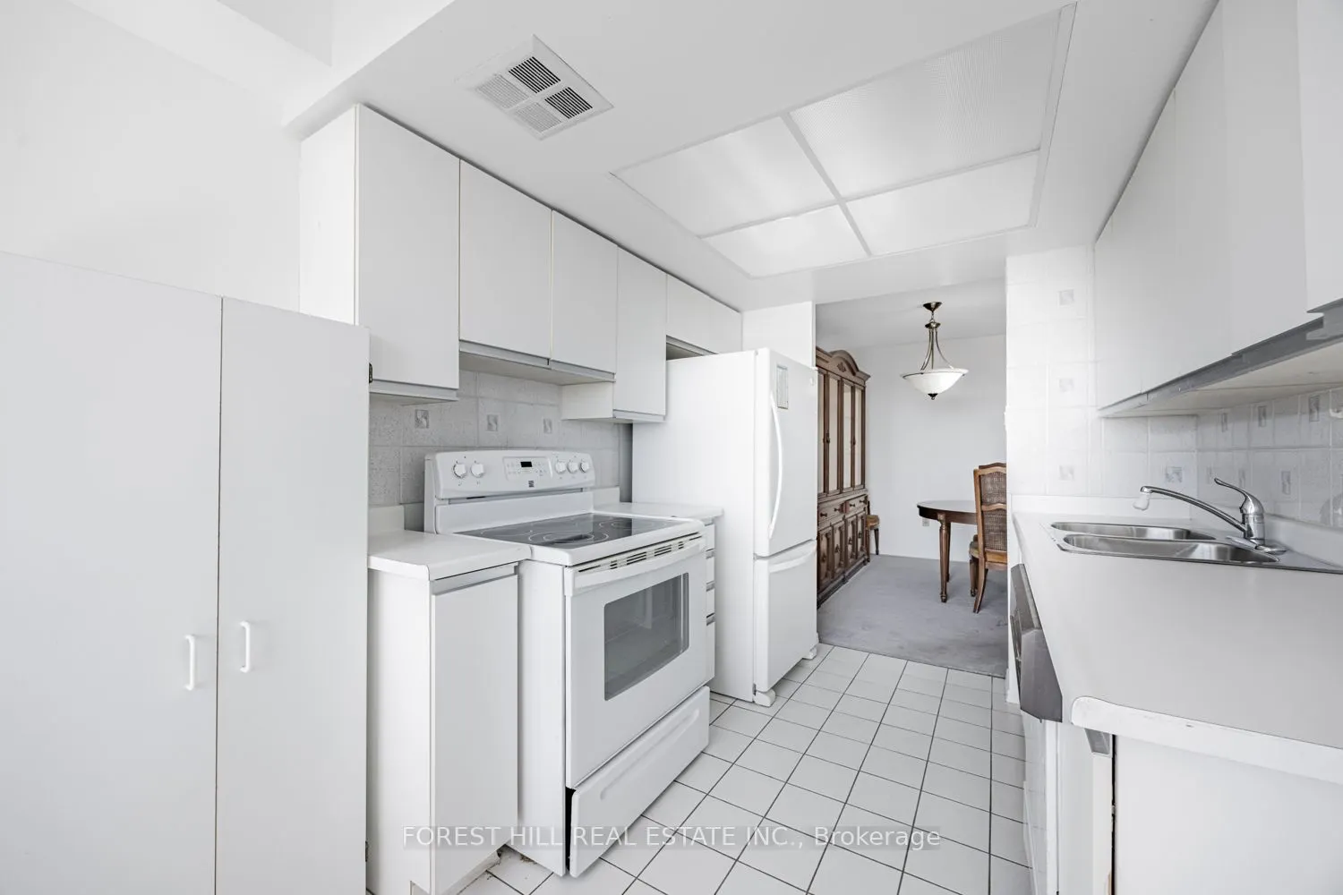 7420 Bathurst Street, #609