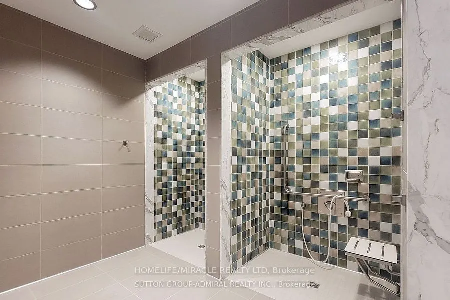 10 Gatineau Drive, #202
