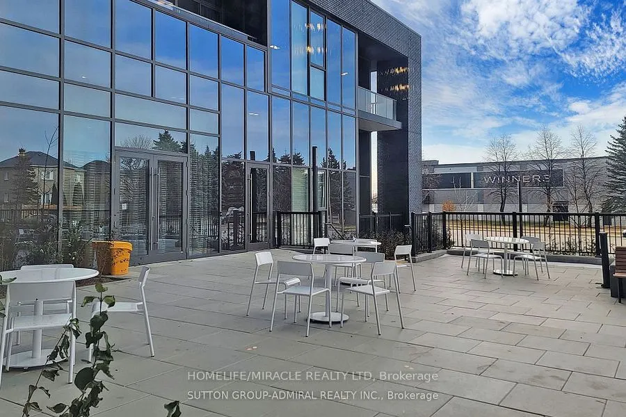 10 Gatineau Drive, #202