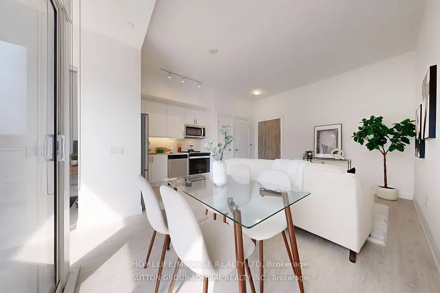 10 Gatineau Drive, #202