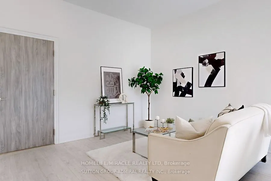 10 Gatineau Drive, #202