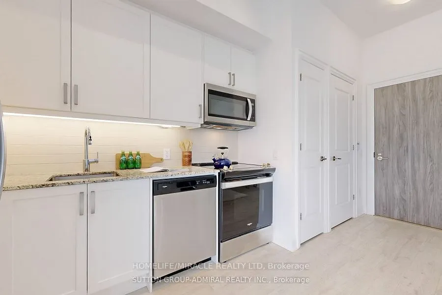 10 Gatineau Drive, #202