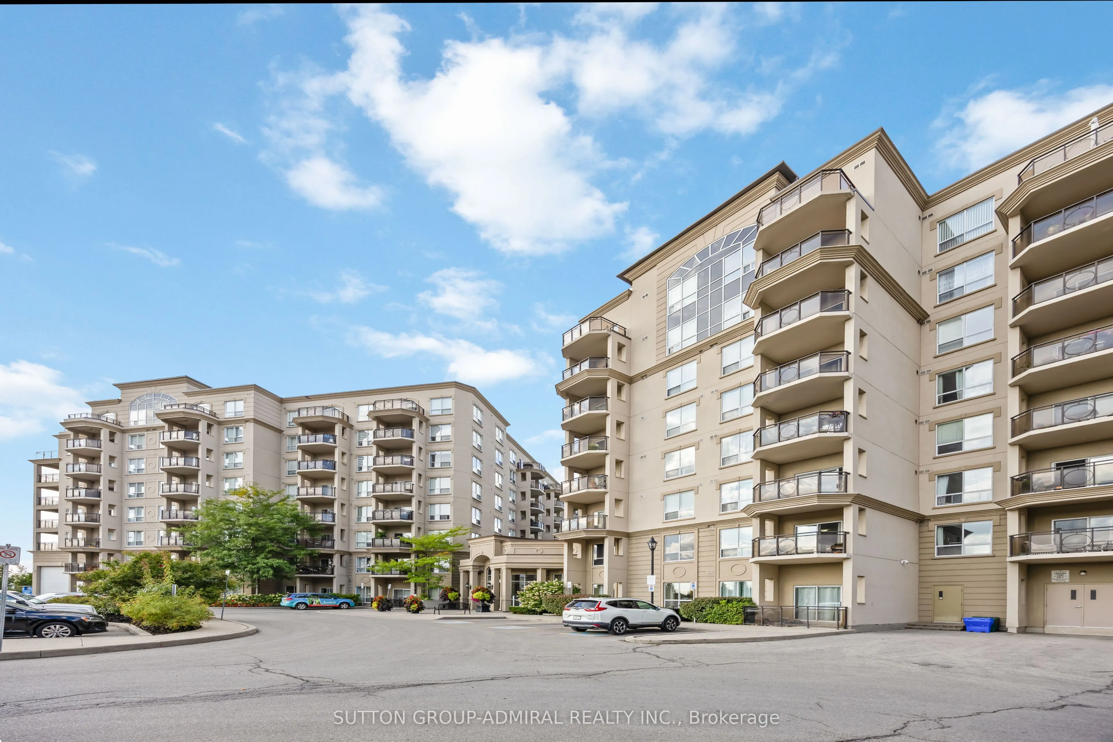 2 Maison Parc Court, #218