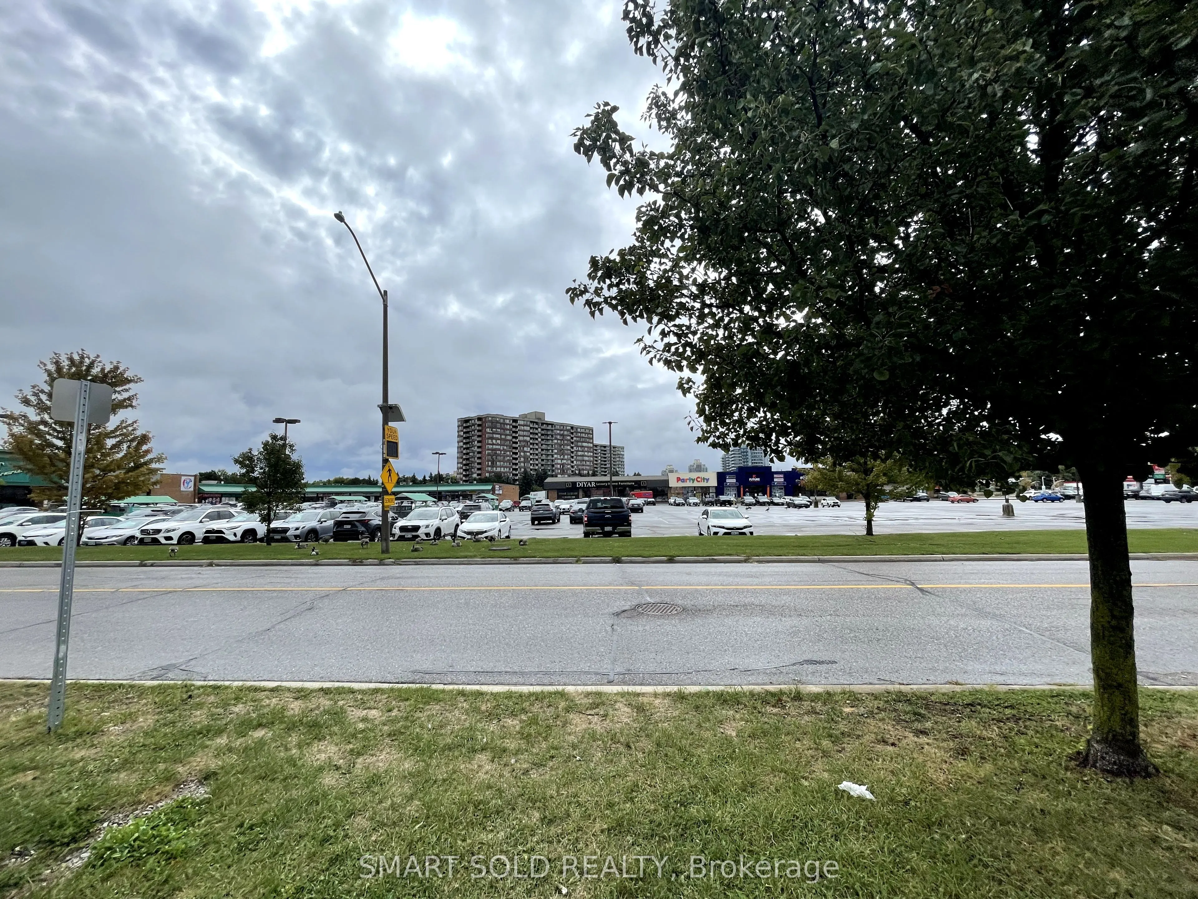 9631 Yonge Street, #8