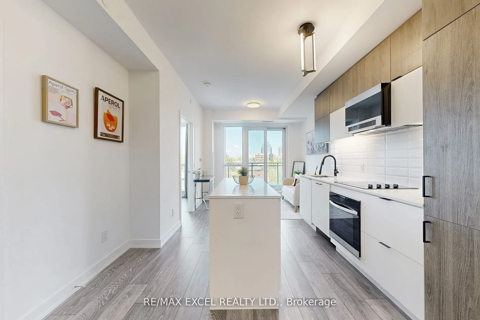 8888 Yonge Street, #318