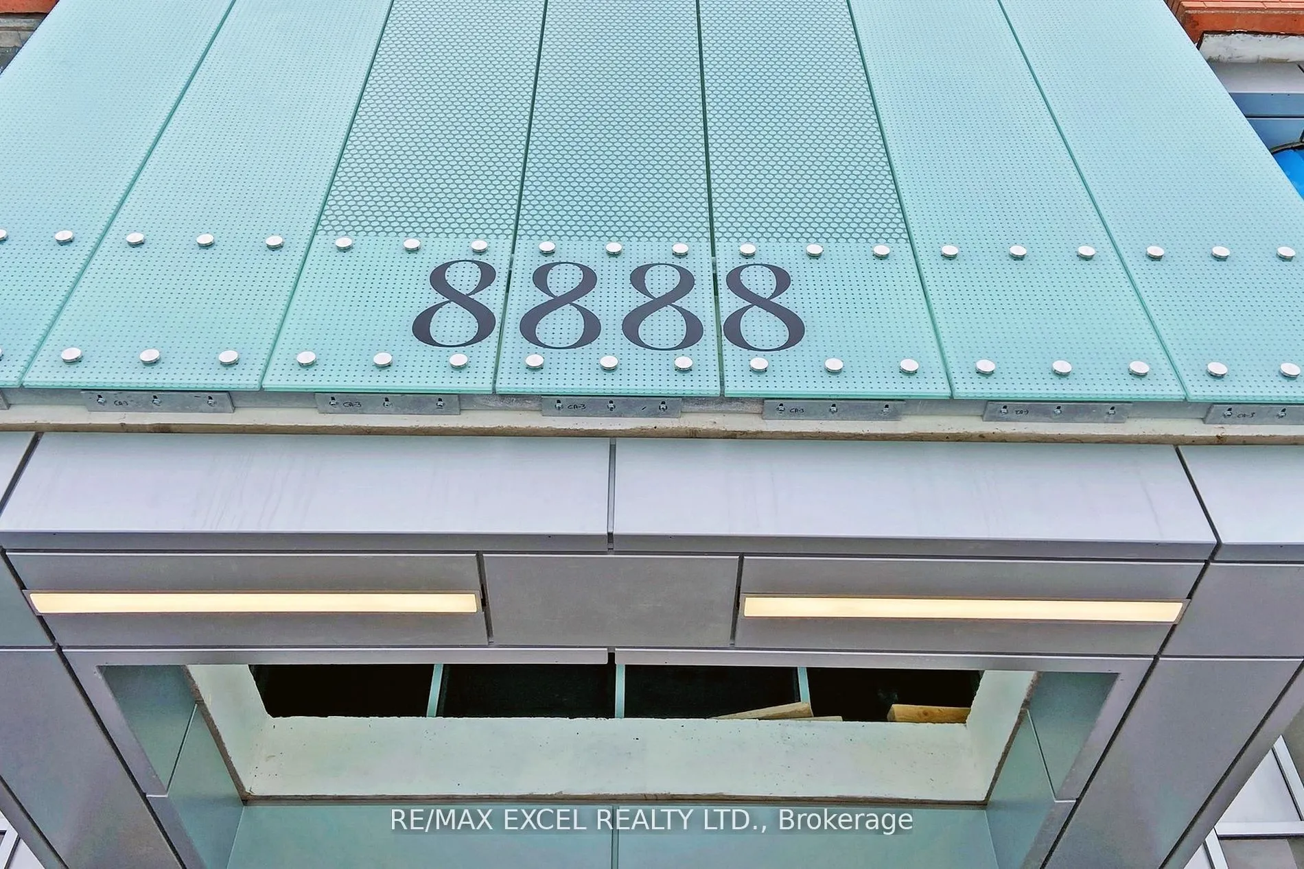 8888 Yonge Street, #318