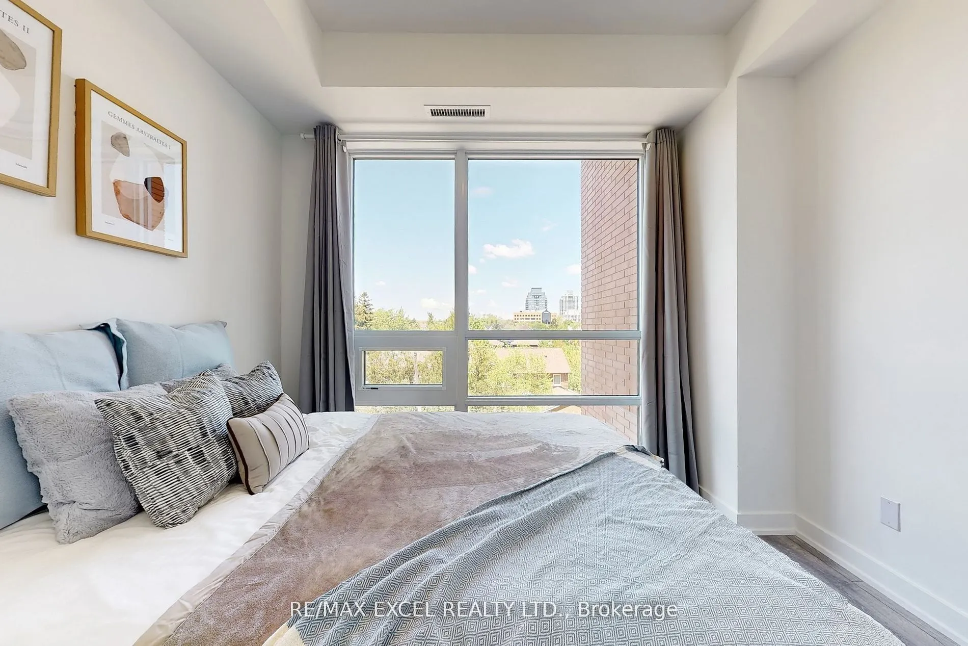8888 Yonge Street, #318