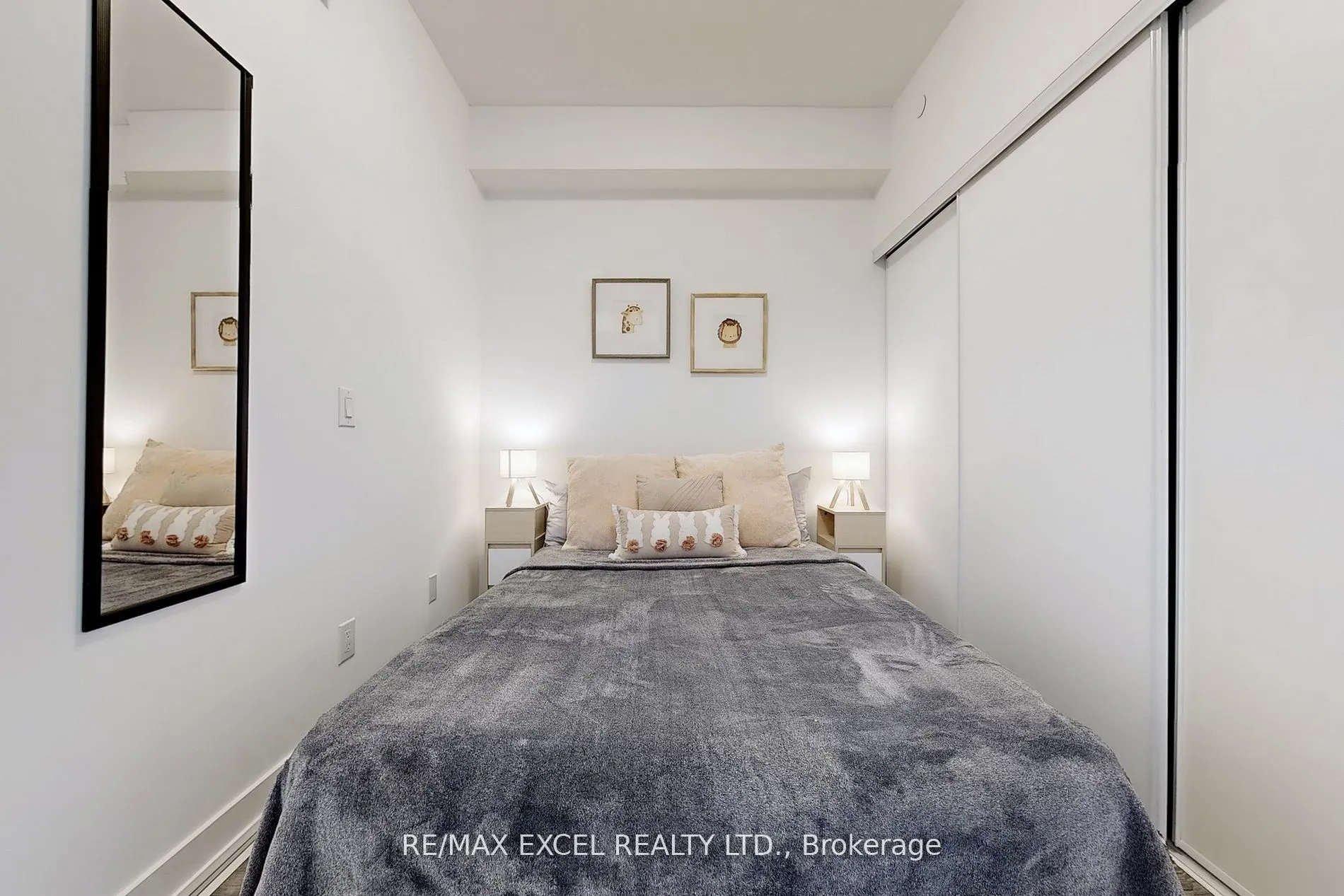 8888 Yonge Street, #318