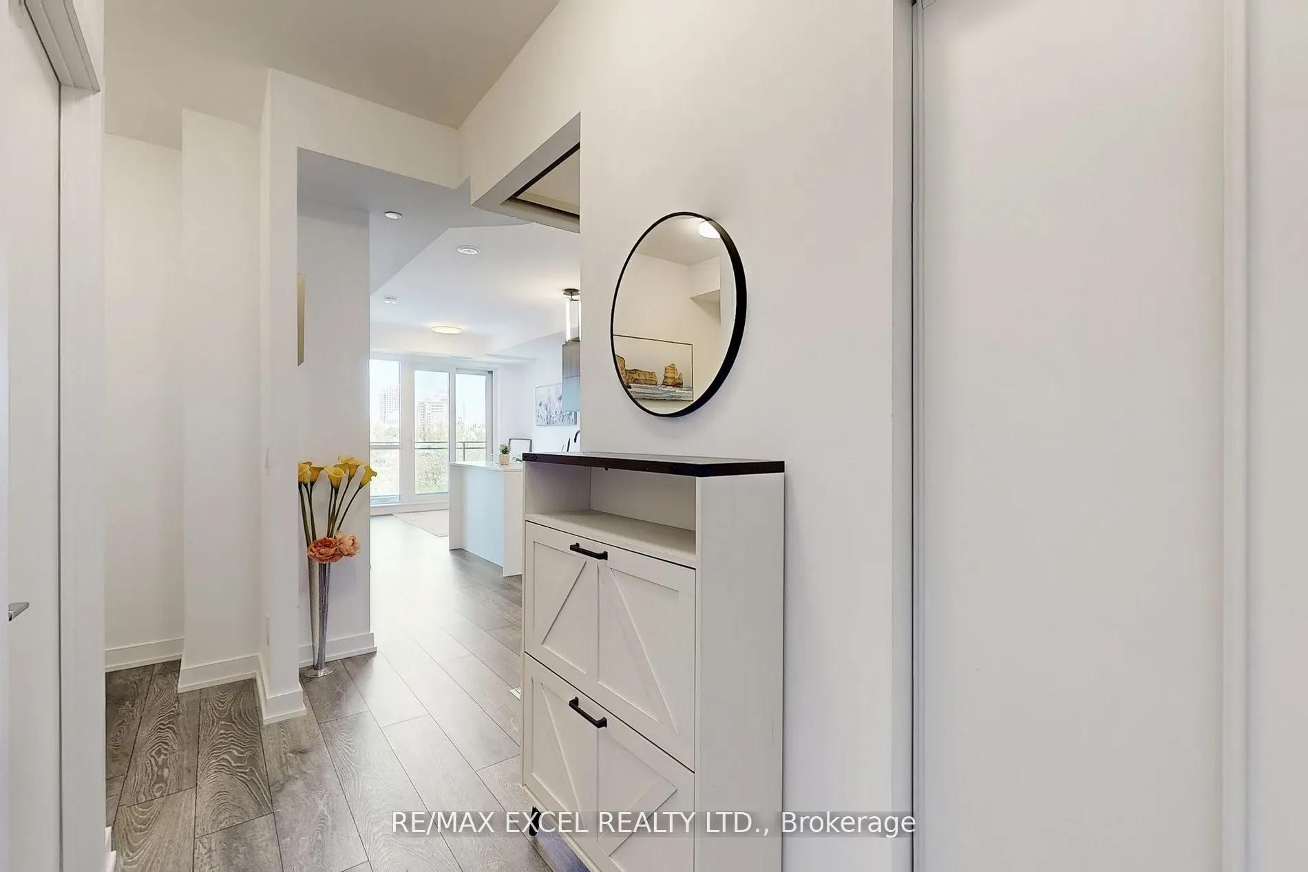 8888 Yonge Street, #318