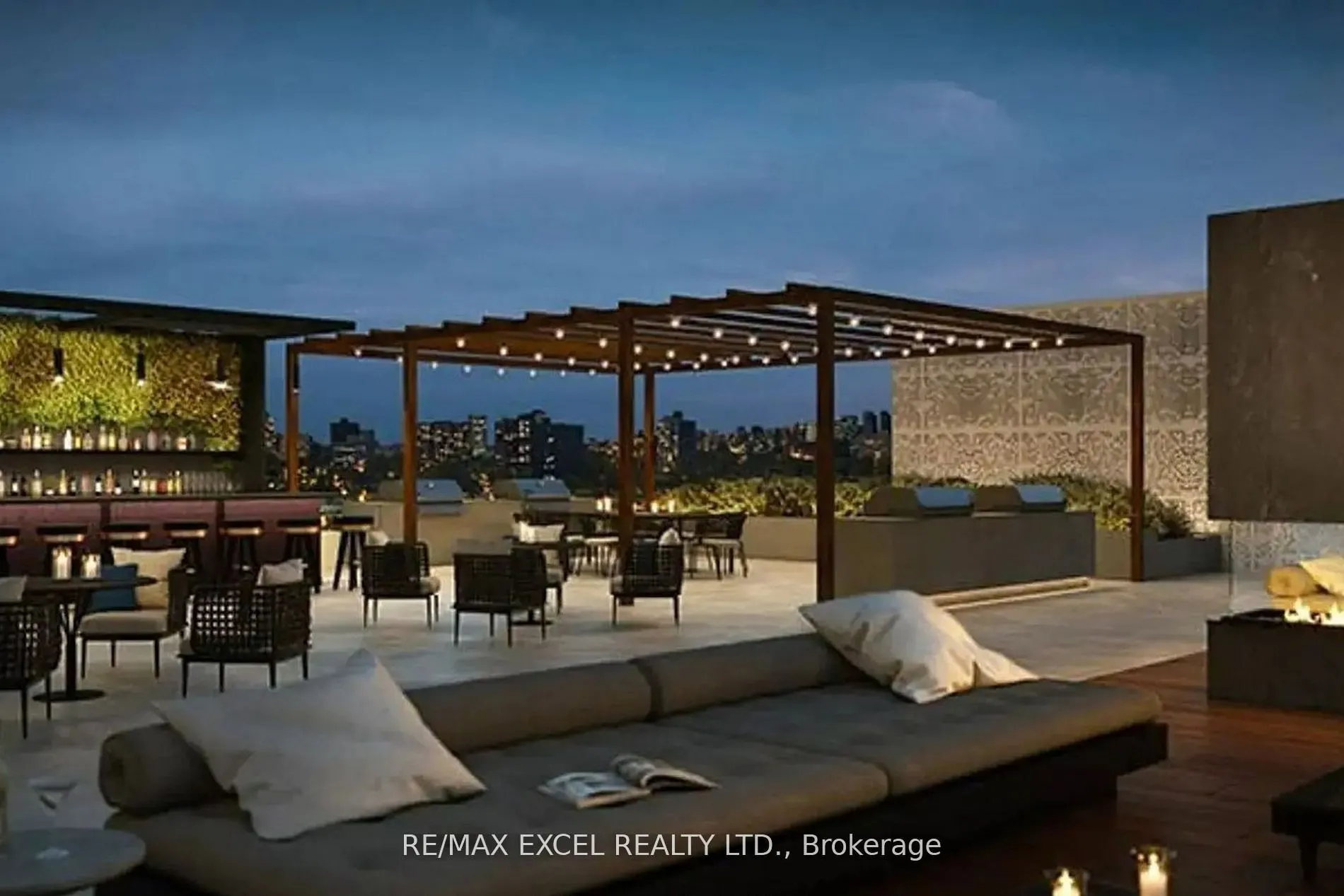 8888 Yonge Street, #318