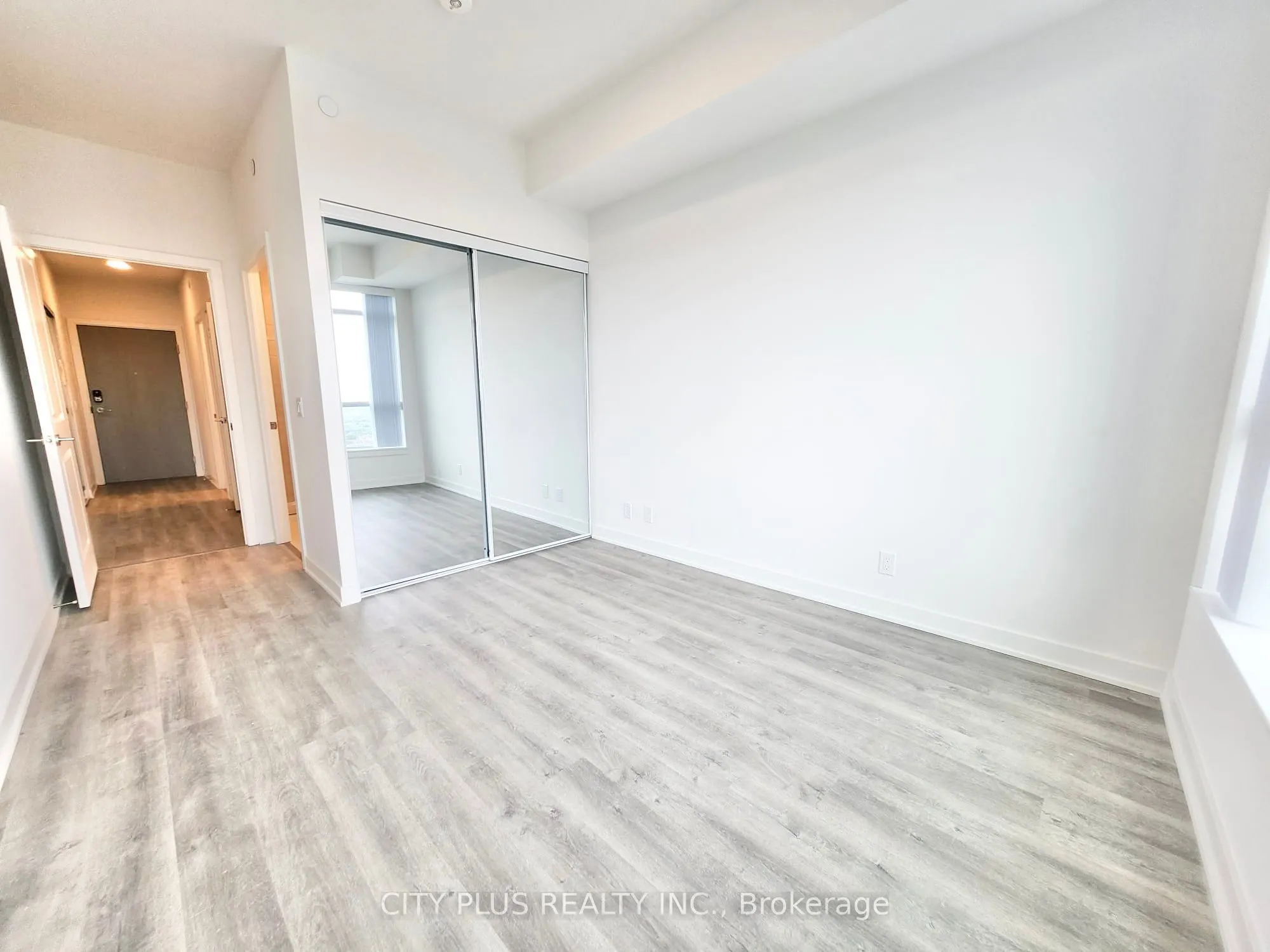 50 Upper Mall Way, #B-2809