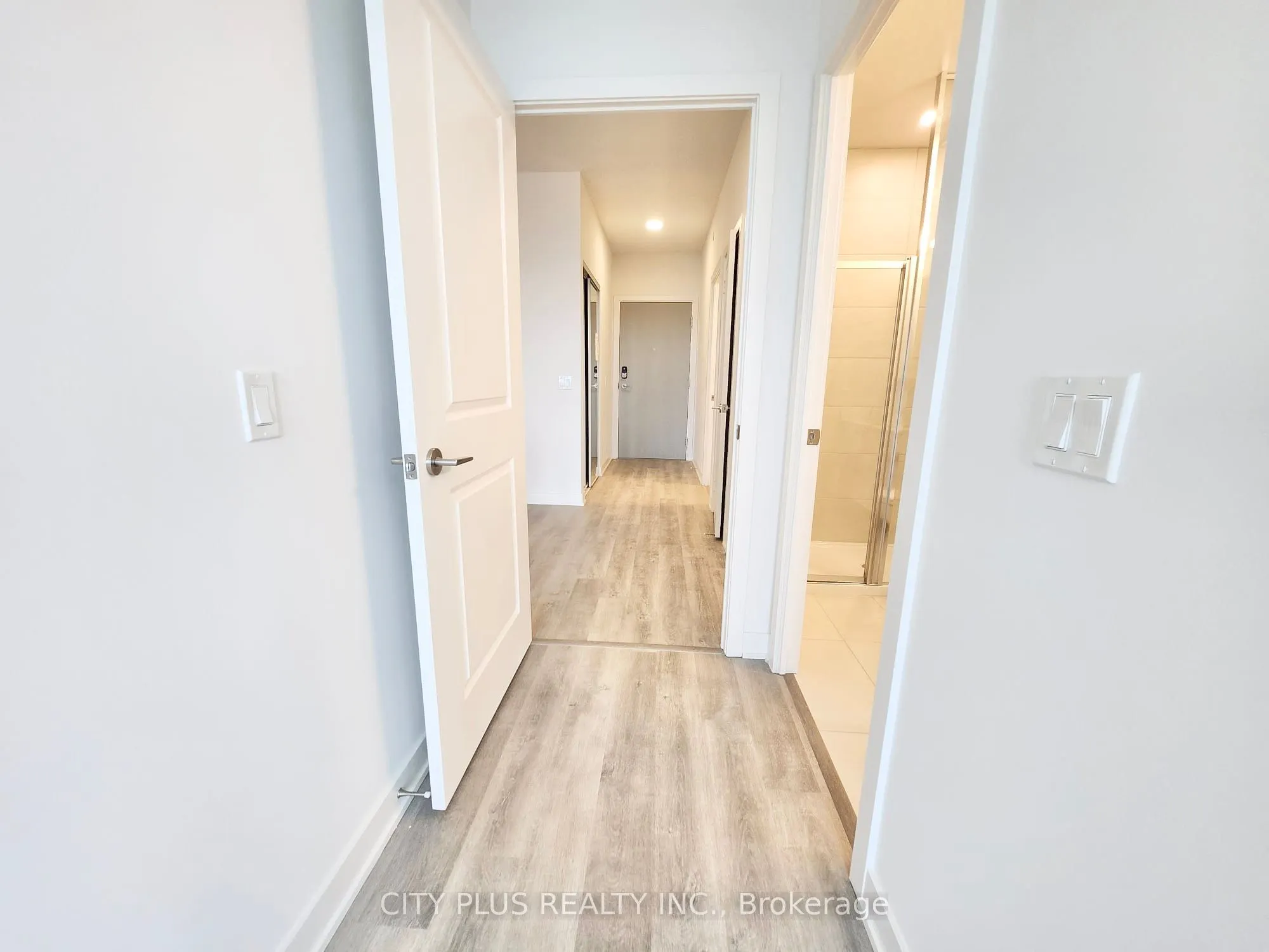 50 Upper Mall Way, #B-2809