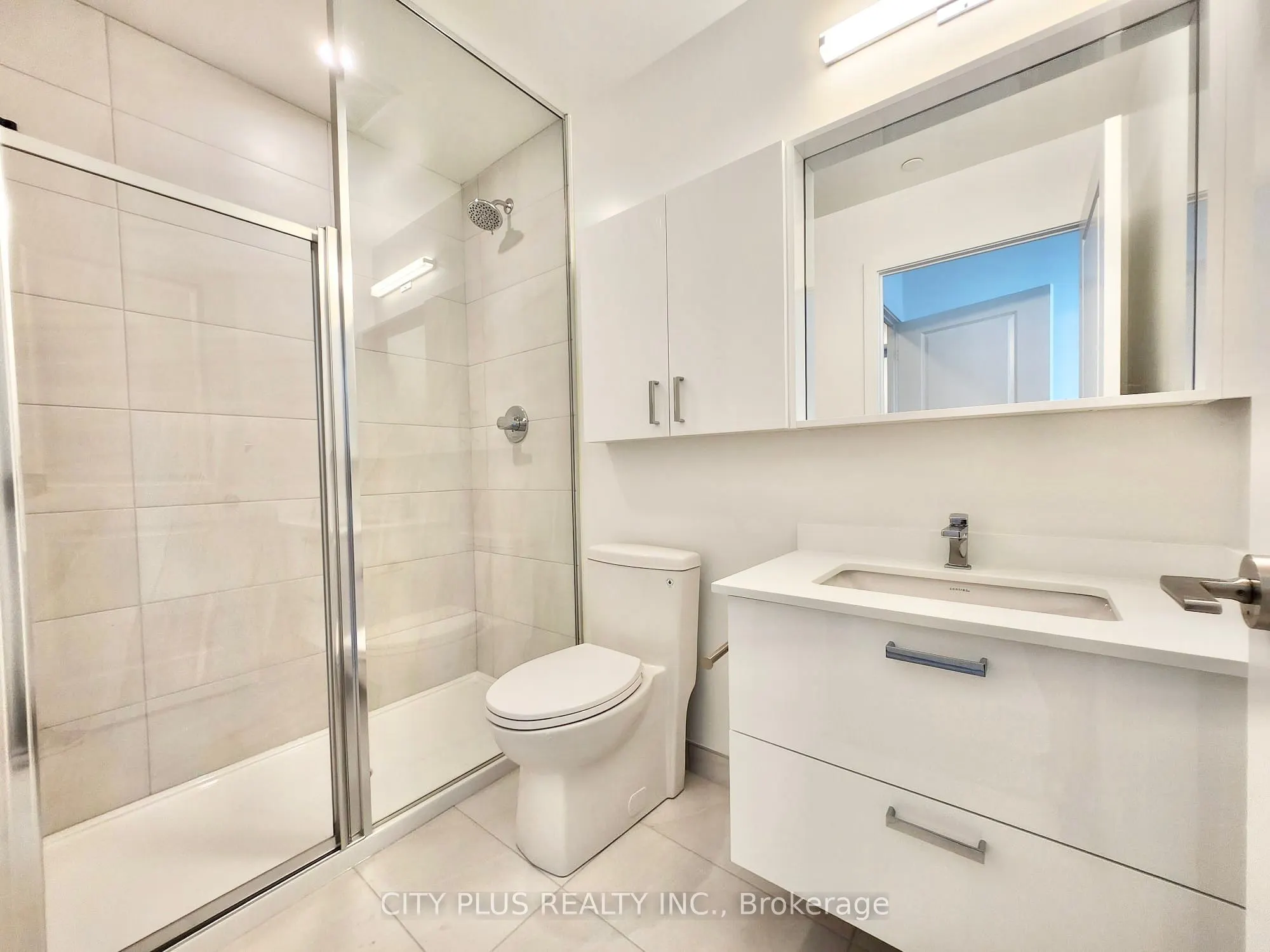 50 Upper Mall Way, #B-2809
