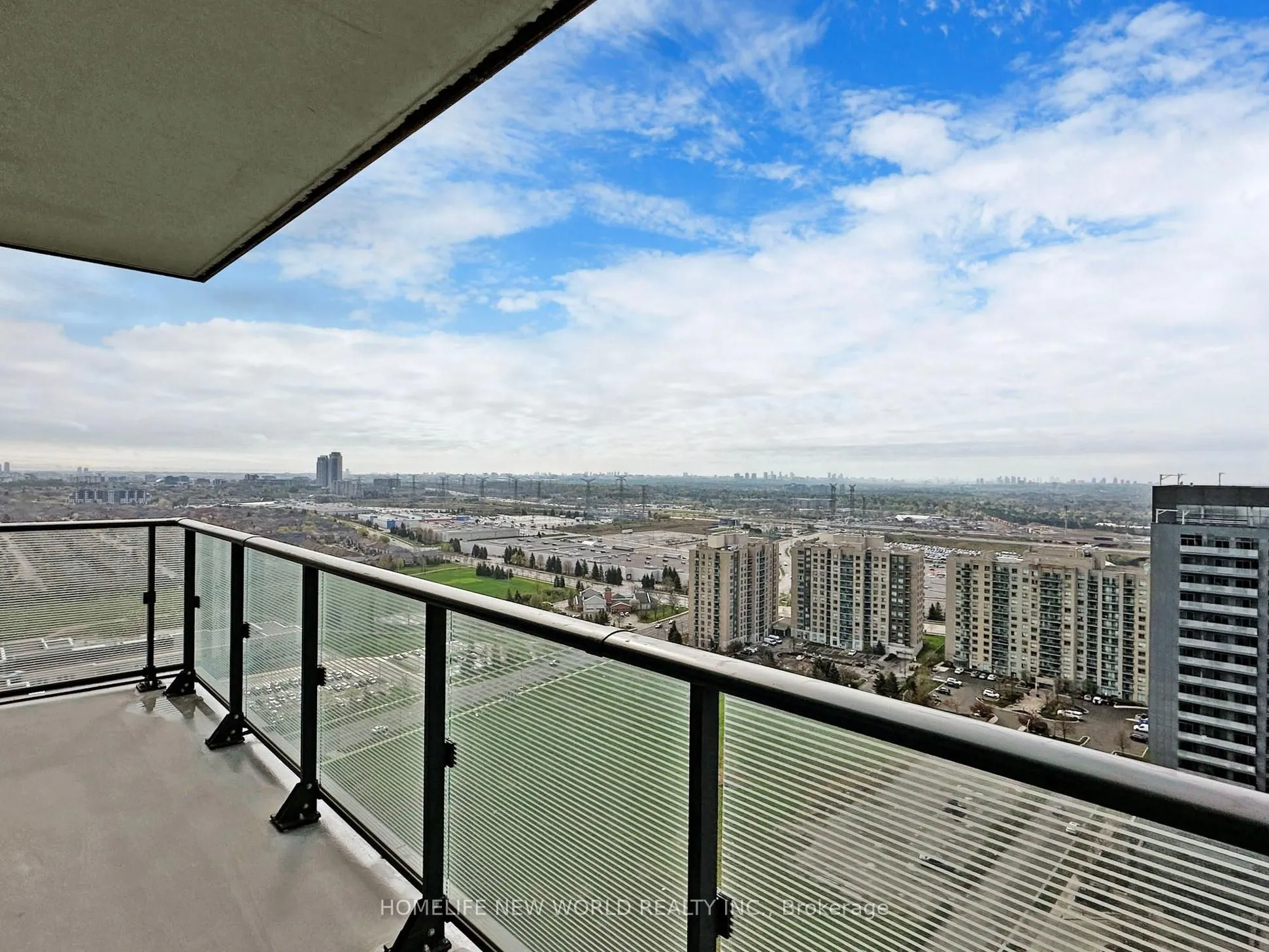 105 Oneida Crescent, #2410