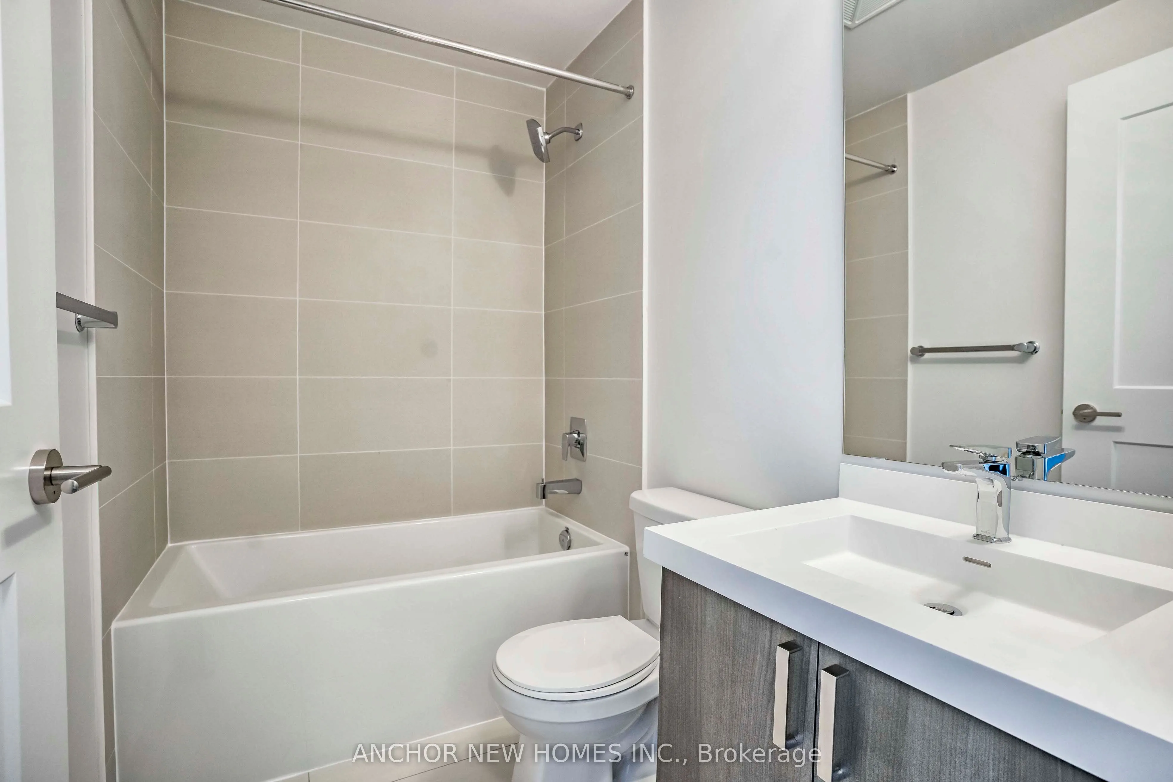 7895 Jane Street, #Lph10