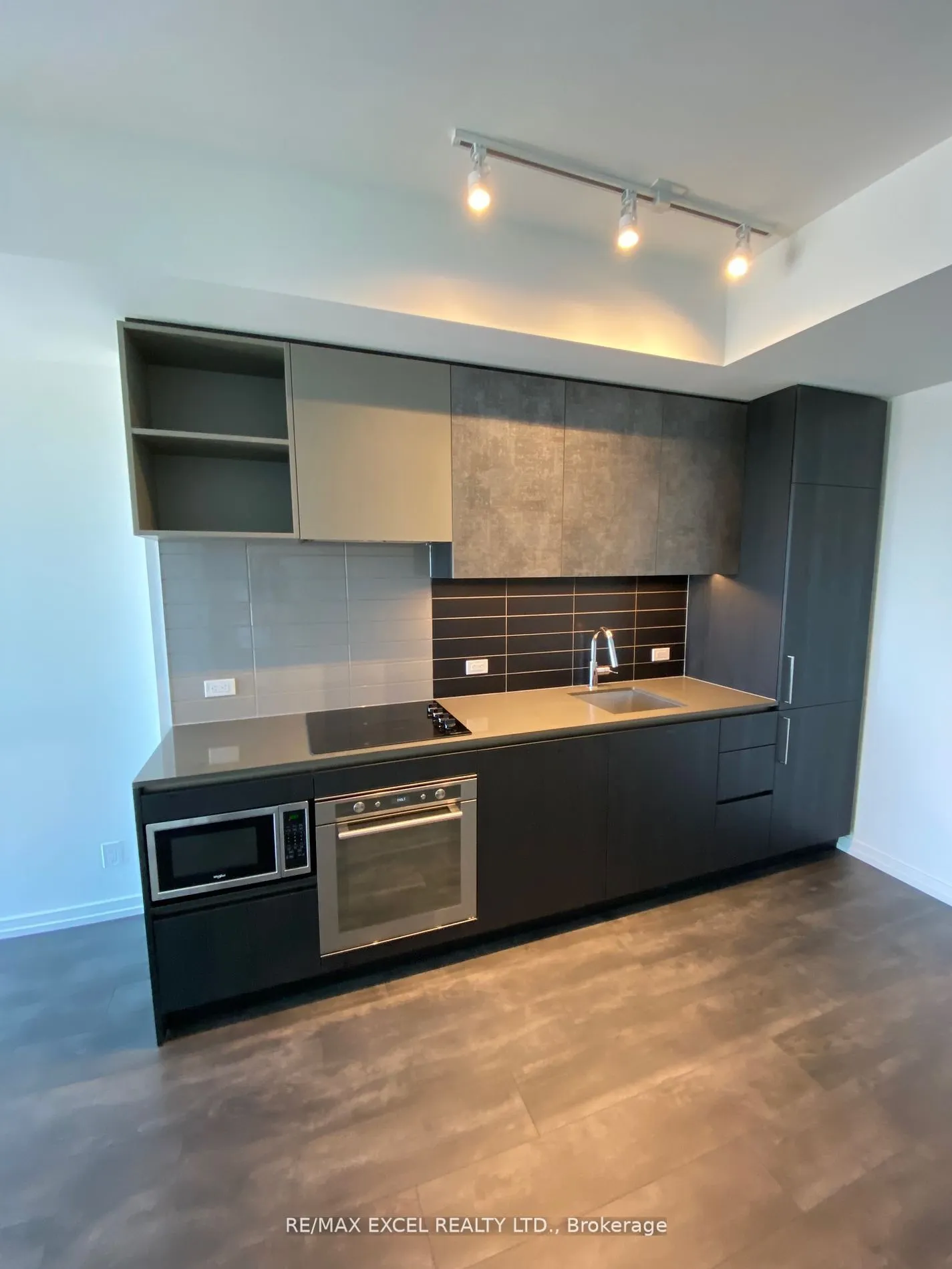 1000 Portage Parkway, #4815