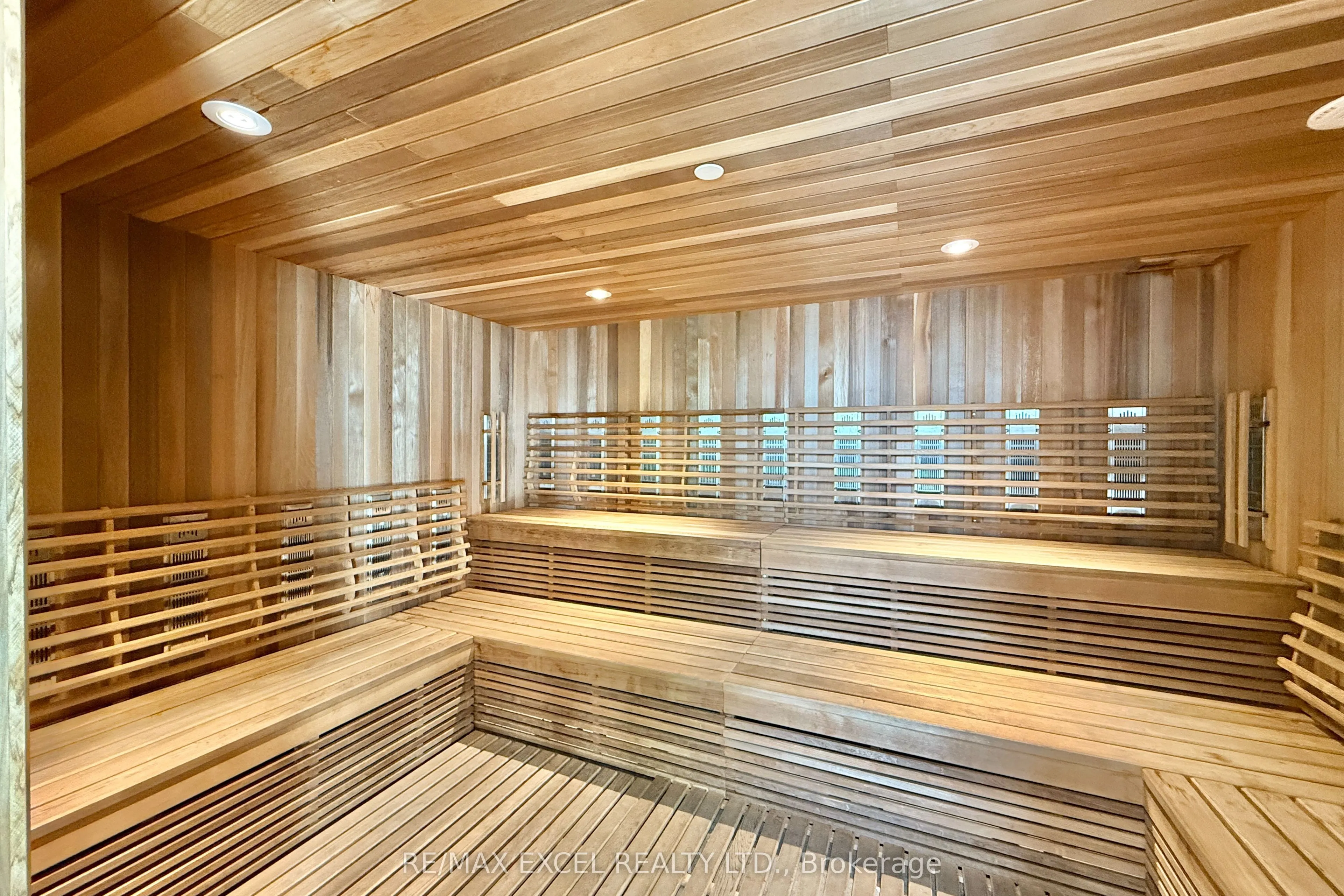 1000 Portage Parkway, #4815