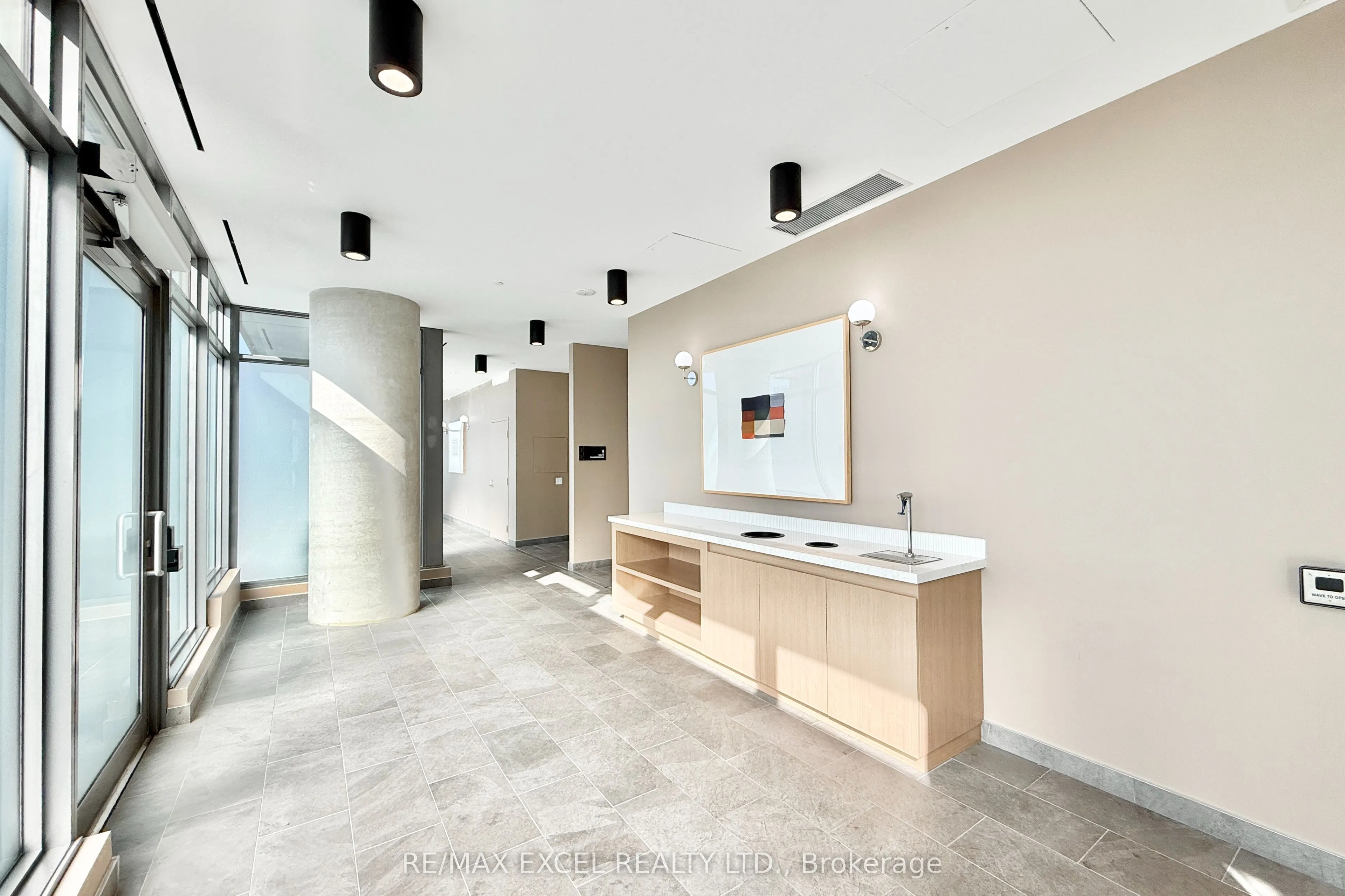 1000 Portage Parkway, #4815