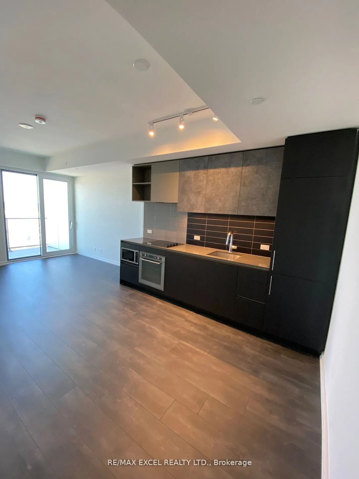 1000 Portage Parkway, #4815