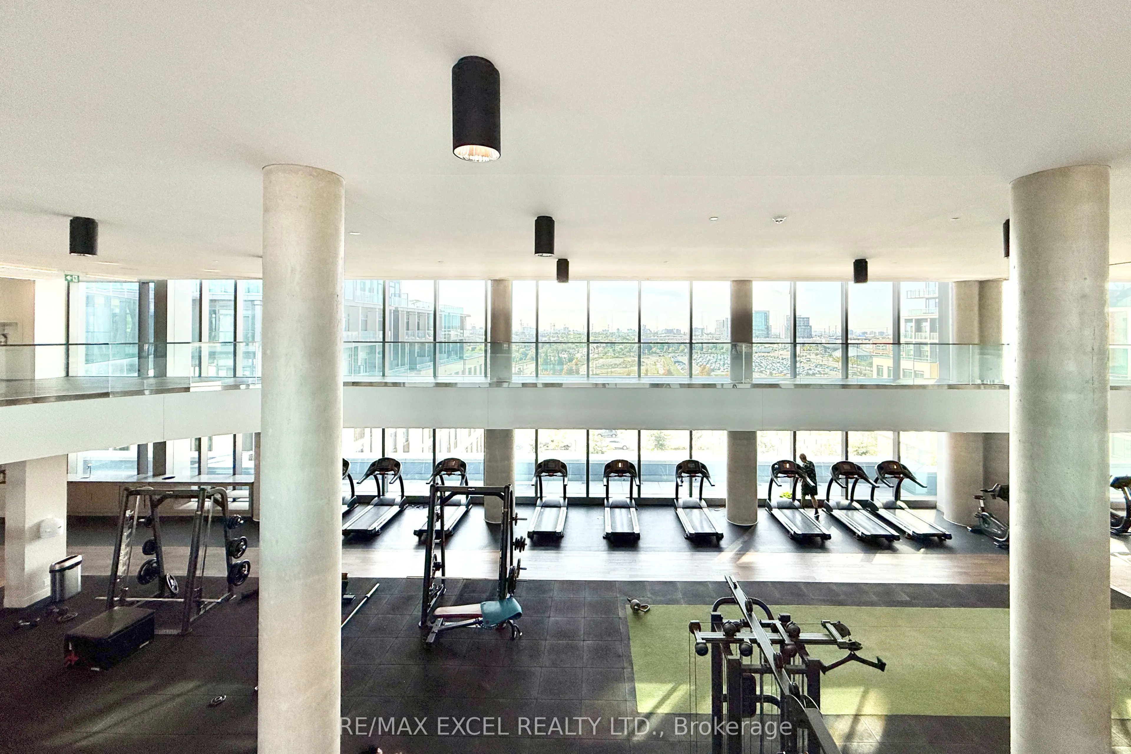 1000 Portage Parkway, #4815