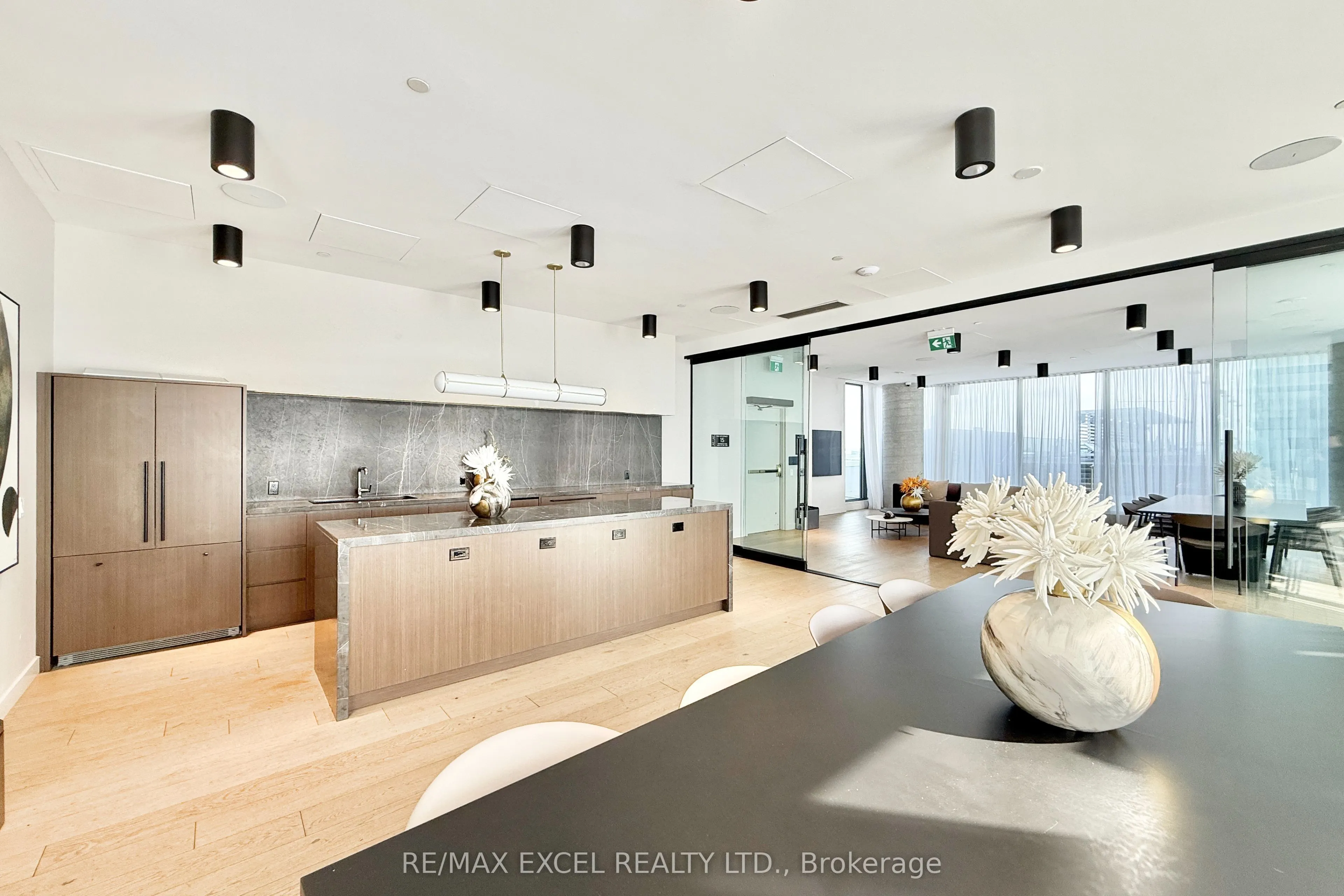 1000 Portage Parkway, #4815