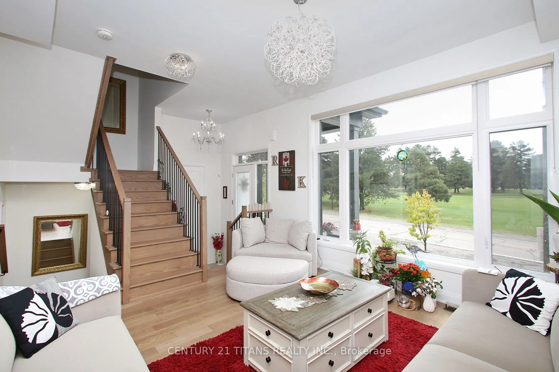 18 Vern Robertson Gate