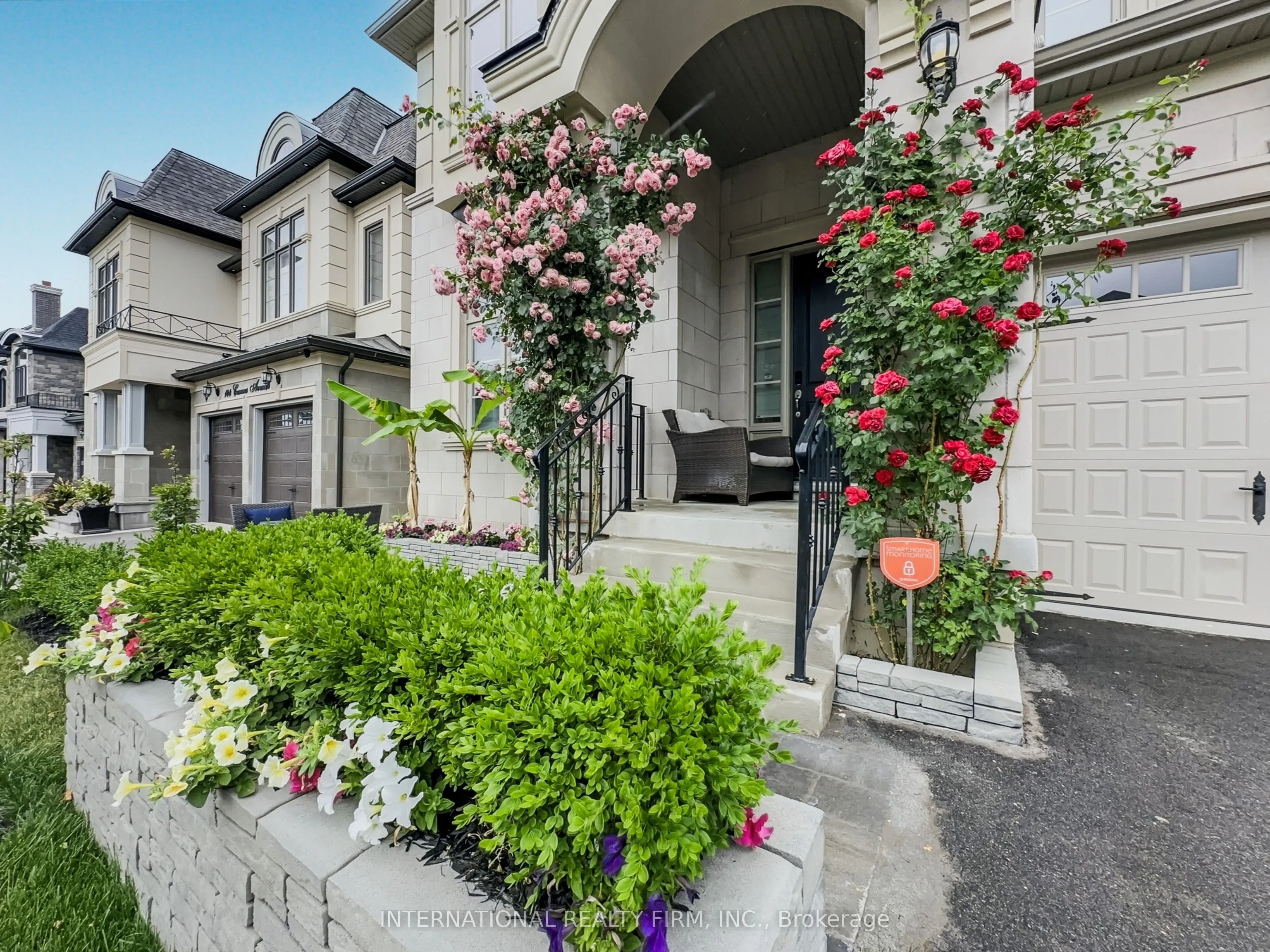 150 Cannes Avenue