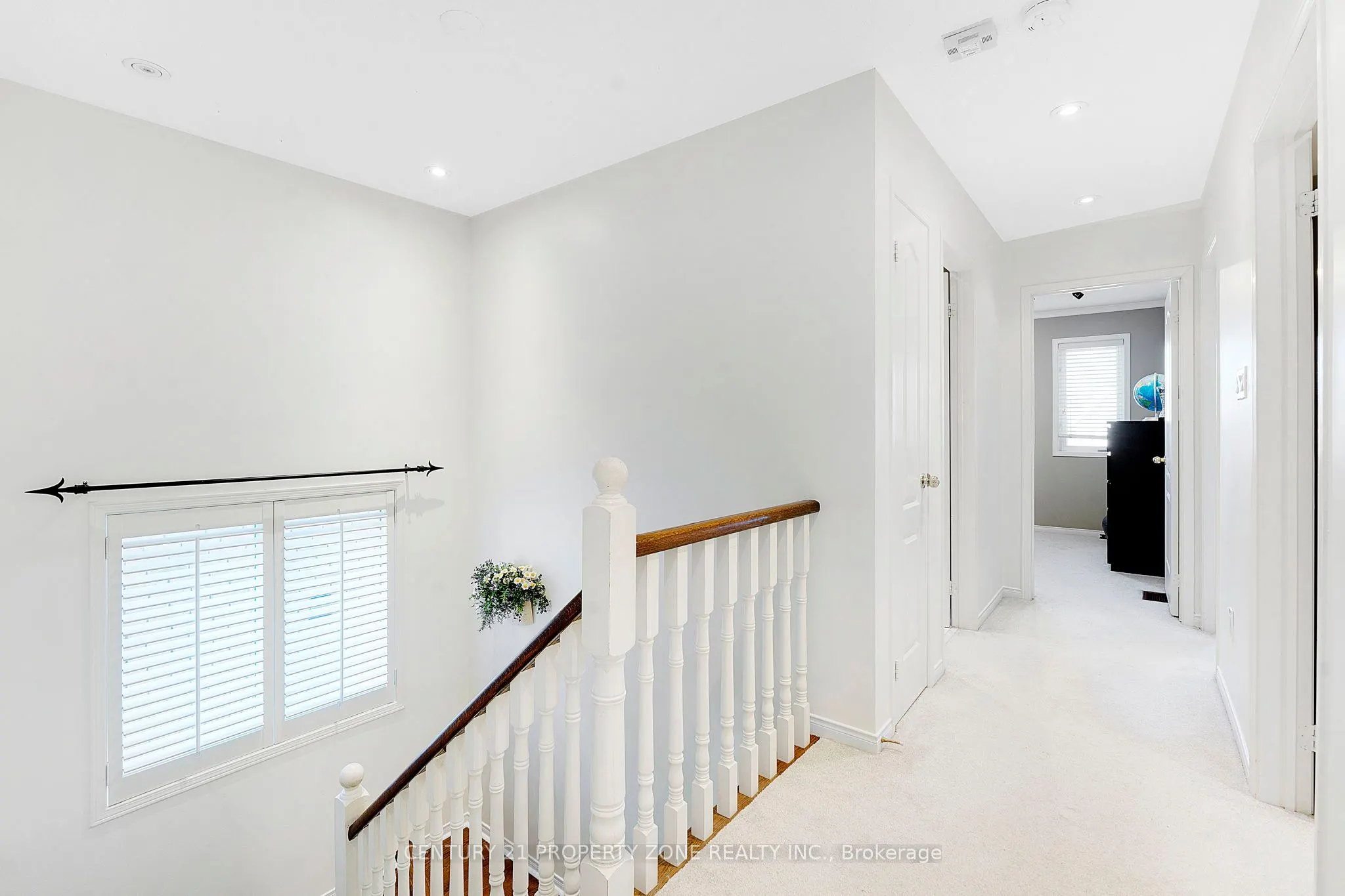 582 Plantation Gate