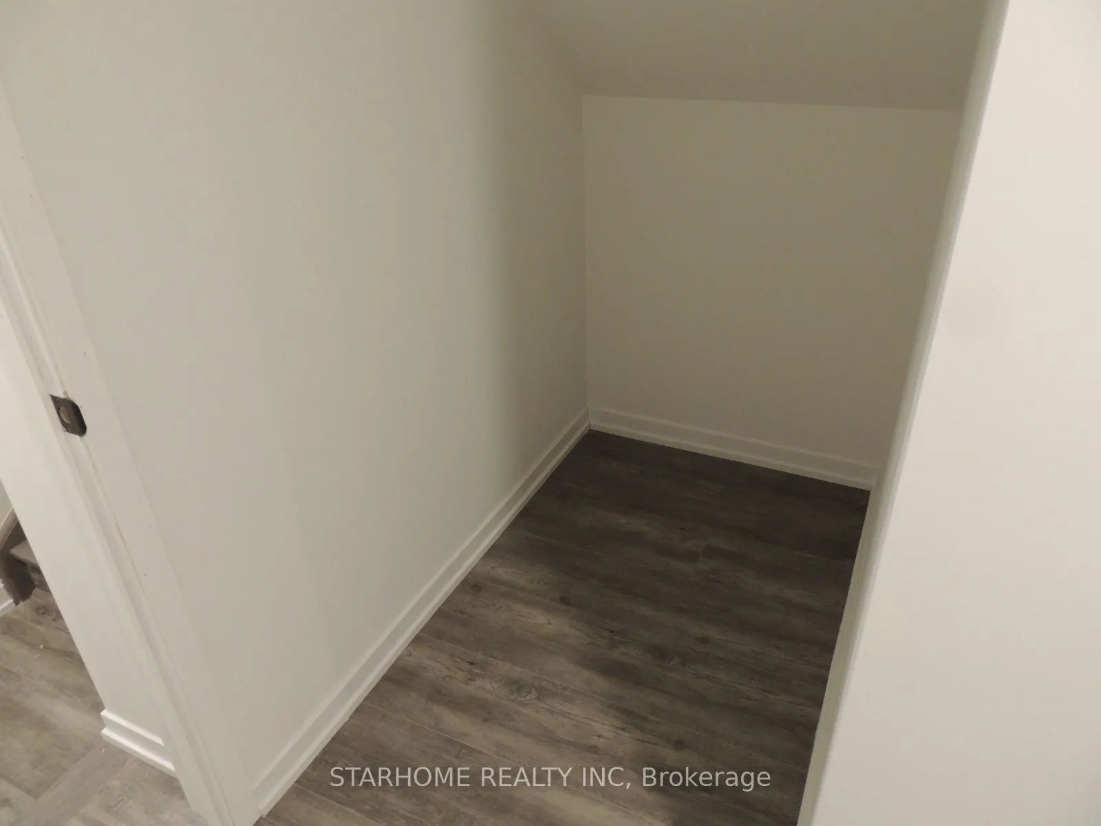 24 Matawin Lane, #0150