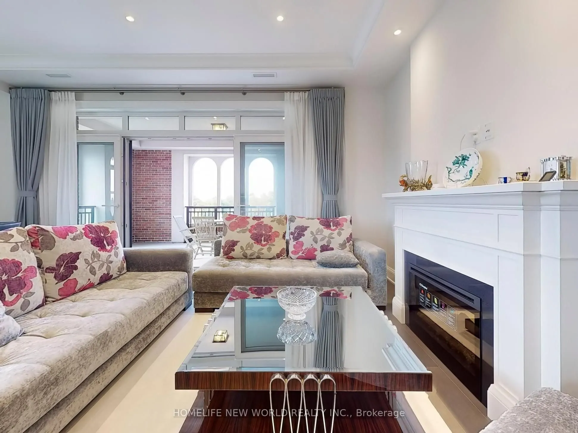 208 Main St. Unionville, #401