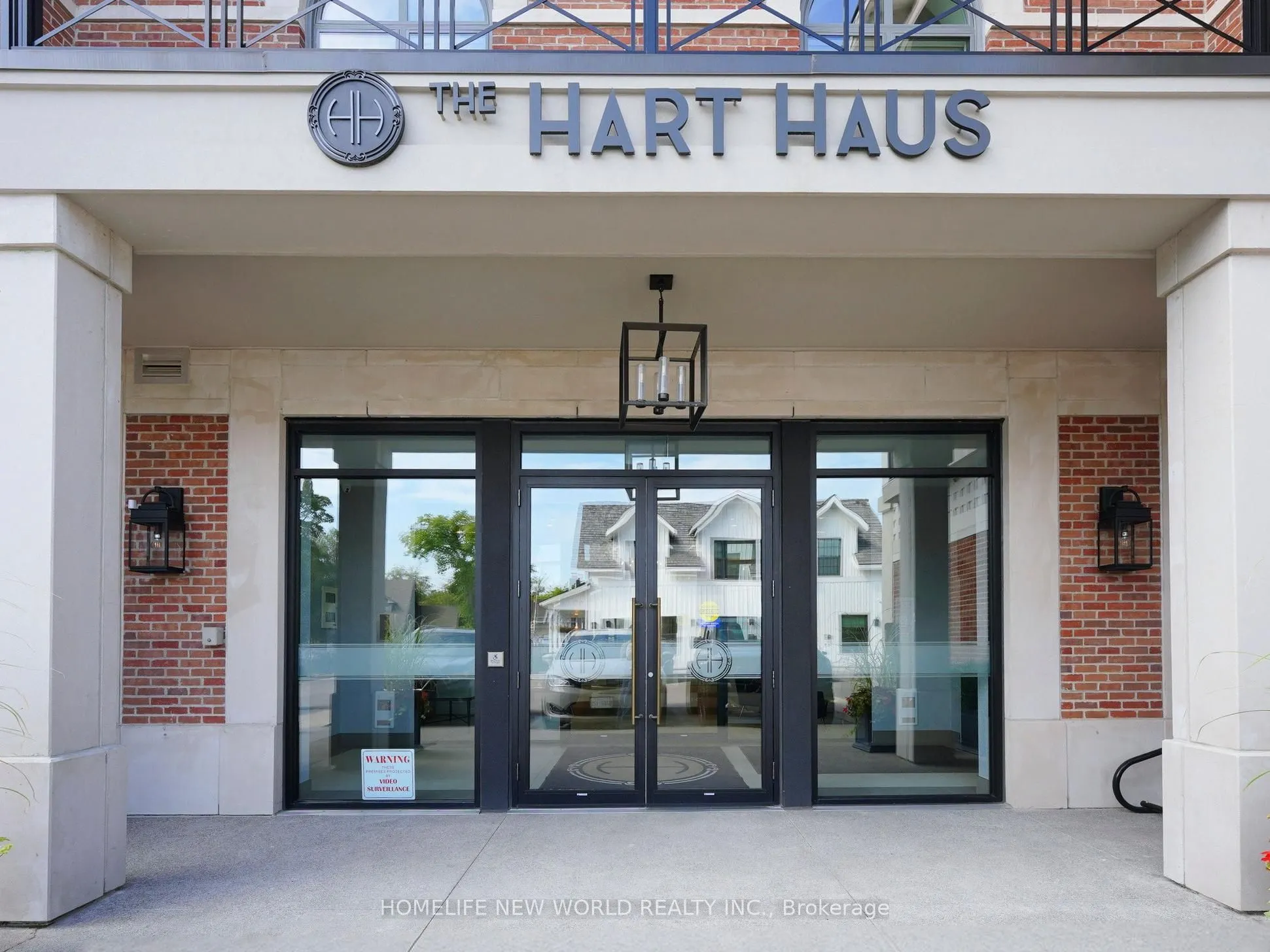 208 Main St. Unionville, #401