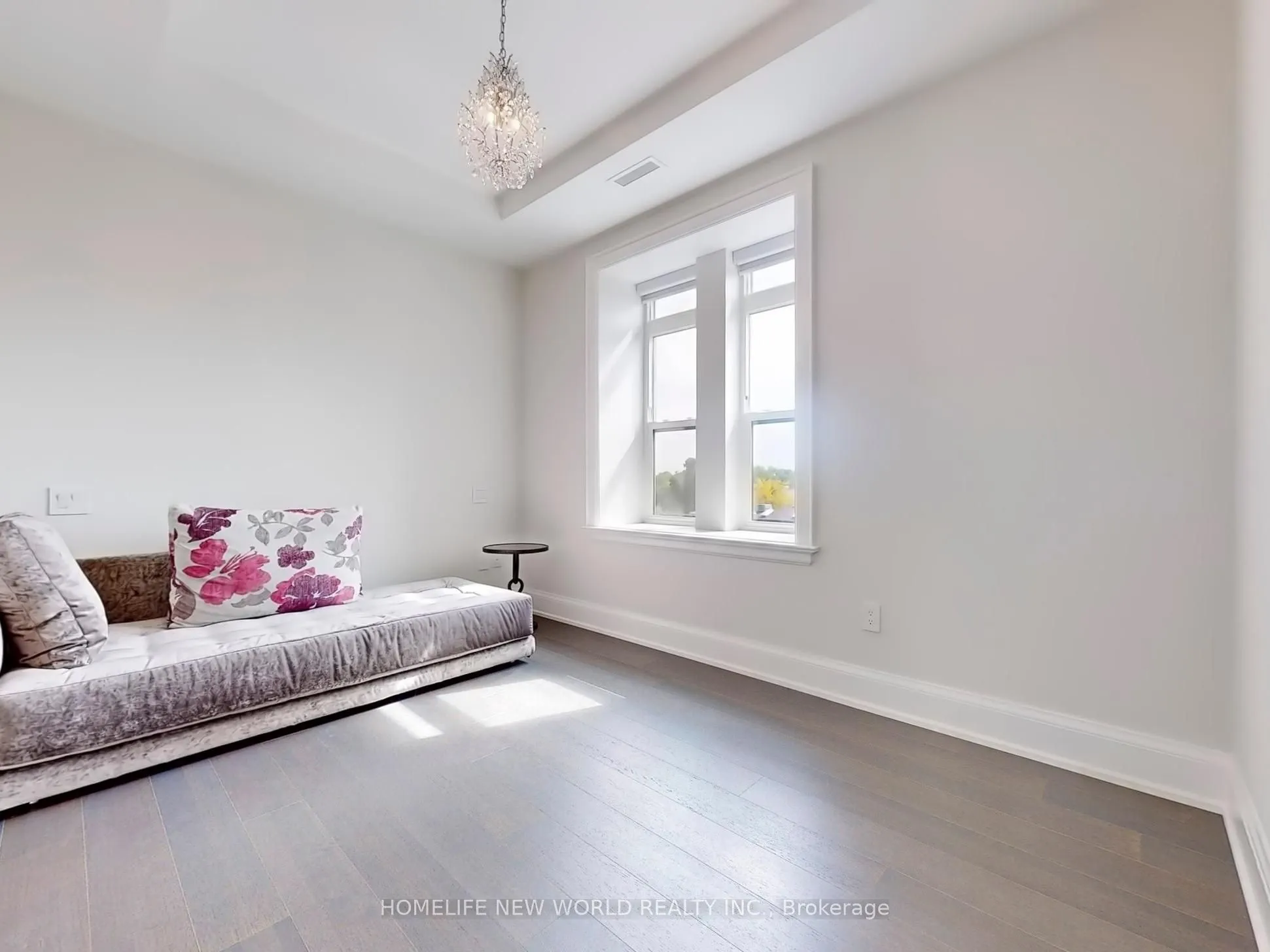 208 Main St. Unionville, #401