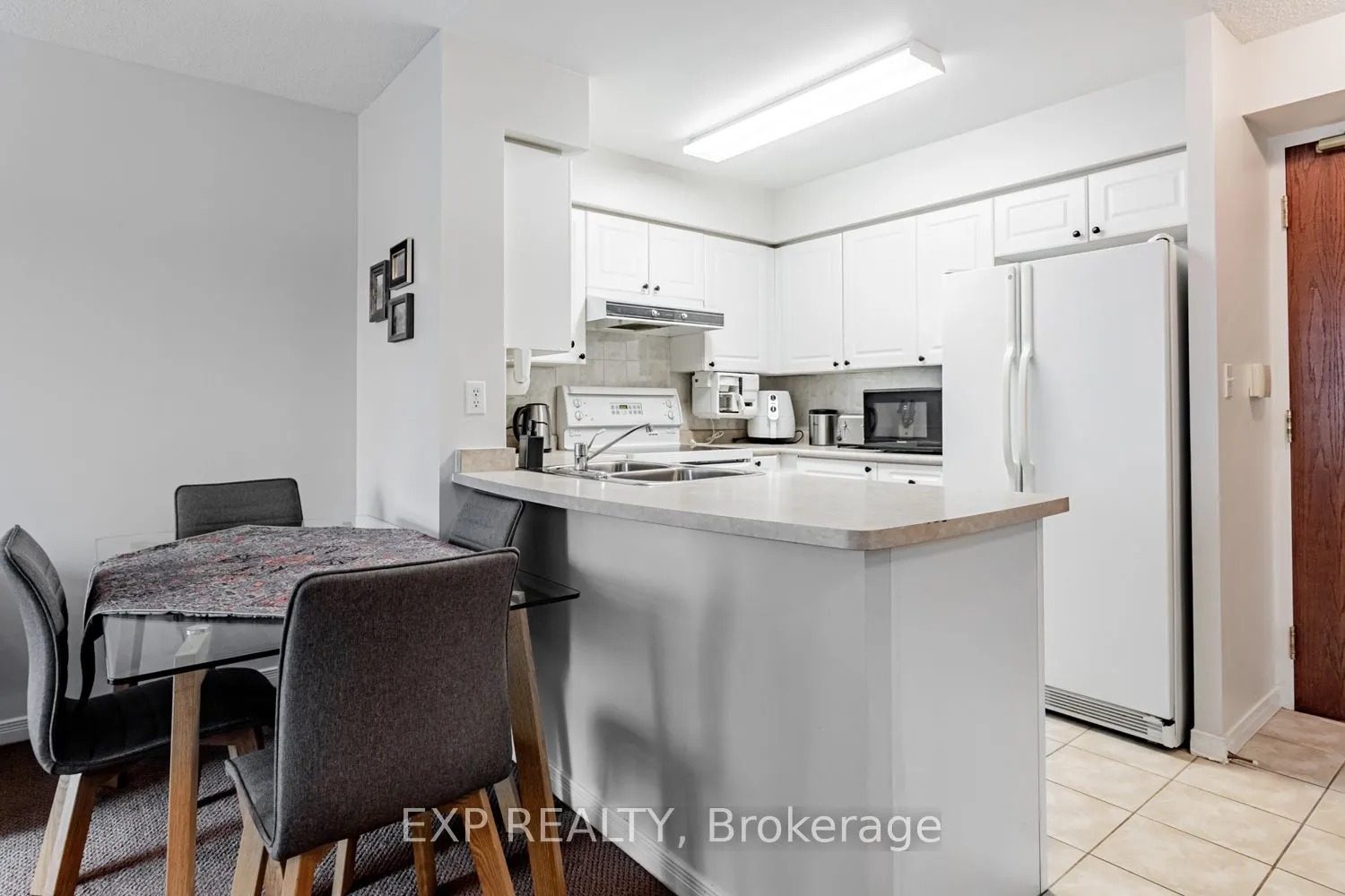 3 Ellesmere Street, #308