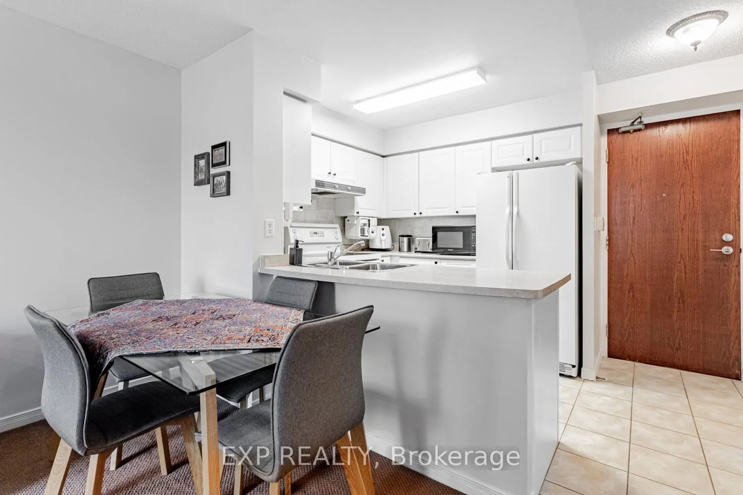 3 Ellesmere Street, #308