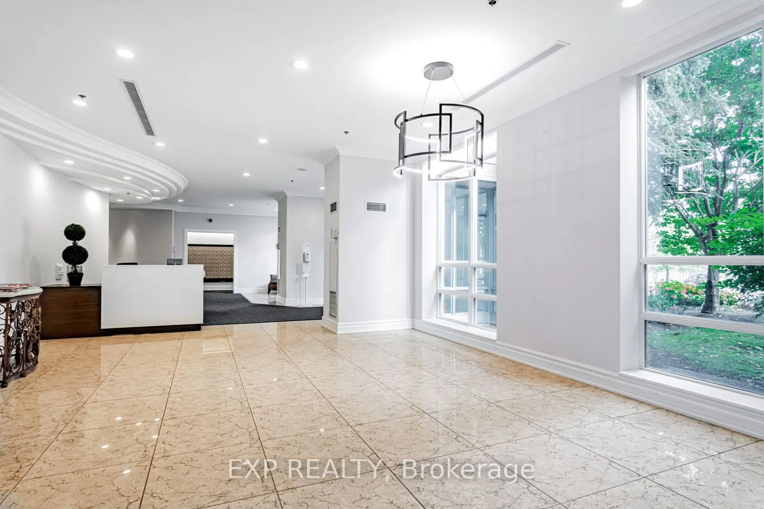 3 Ellesmere Street, #308