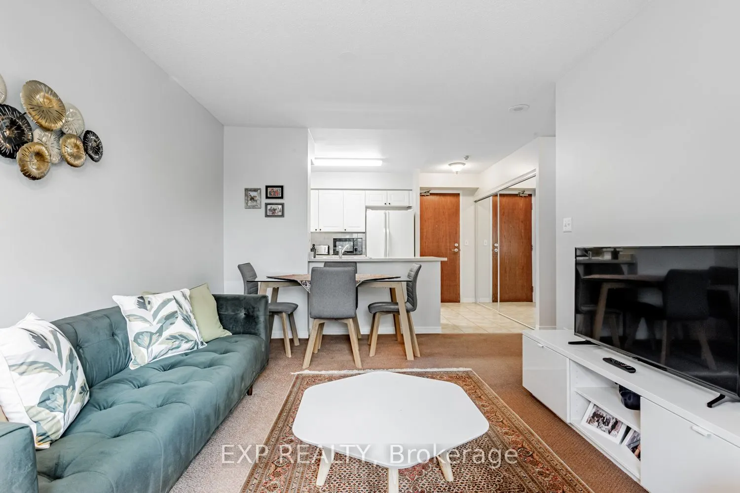 3 Ellesmere Street, #308