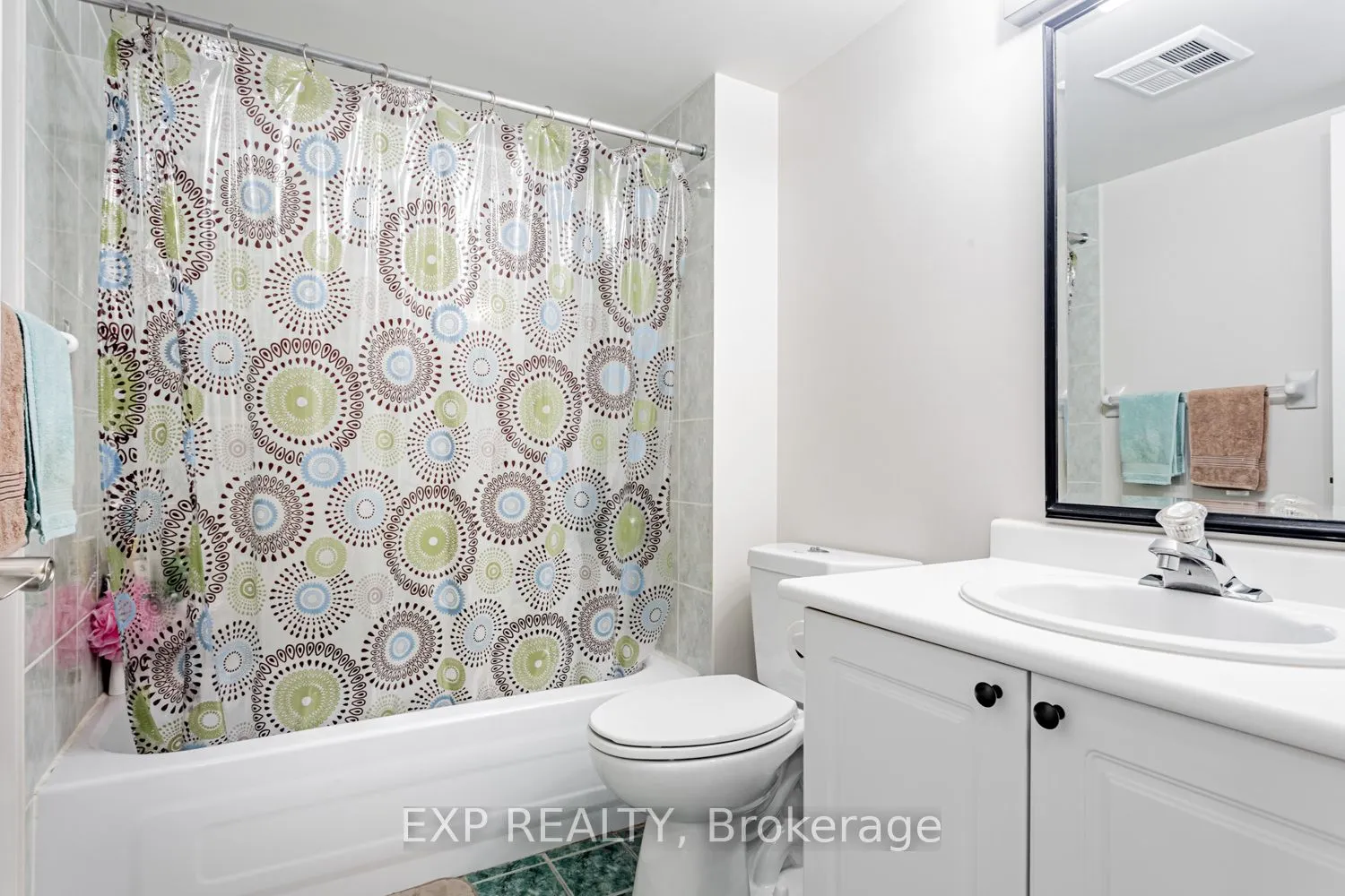 3 Ellesmere Street, #308