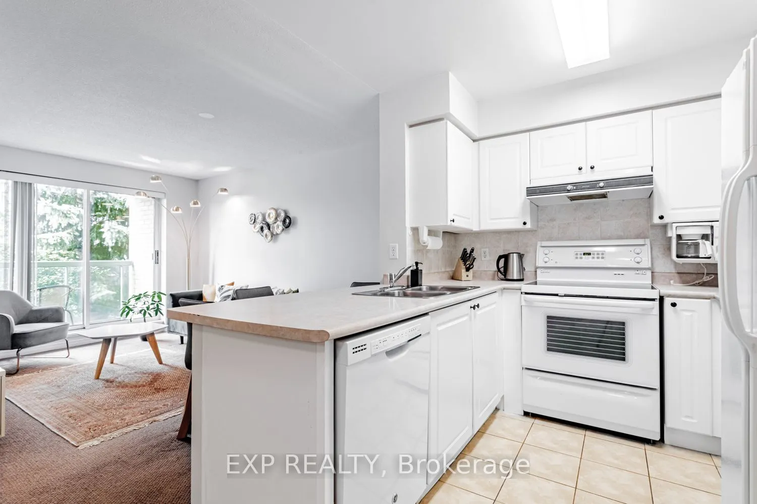 3 Ellesmere Street, #308