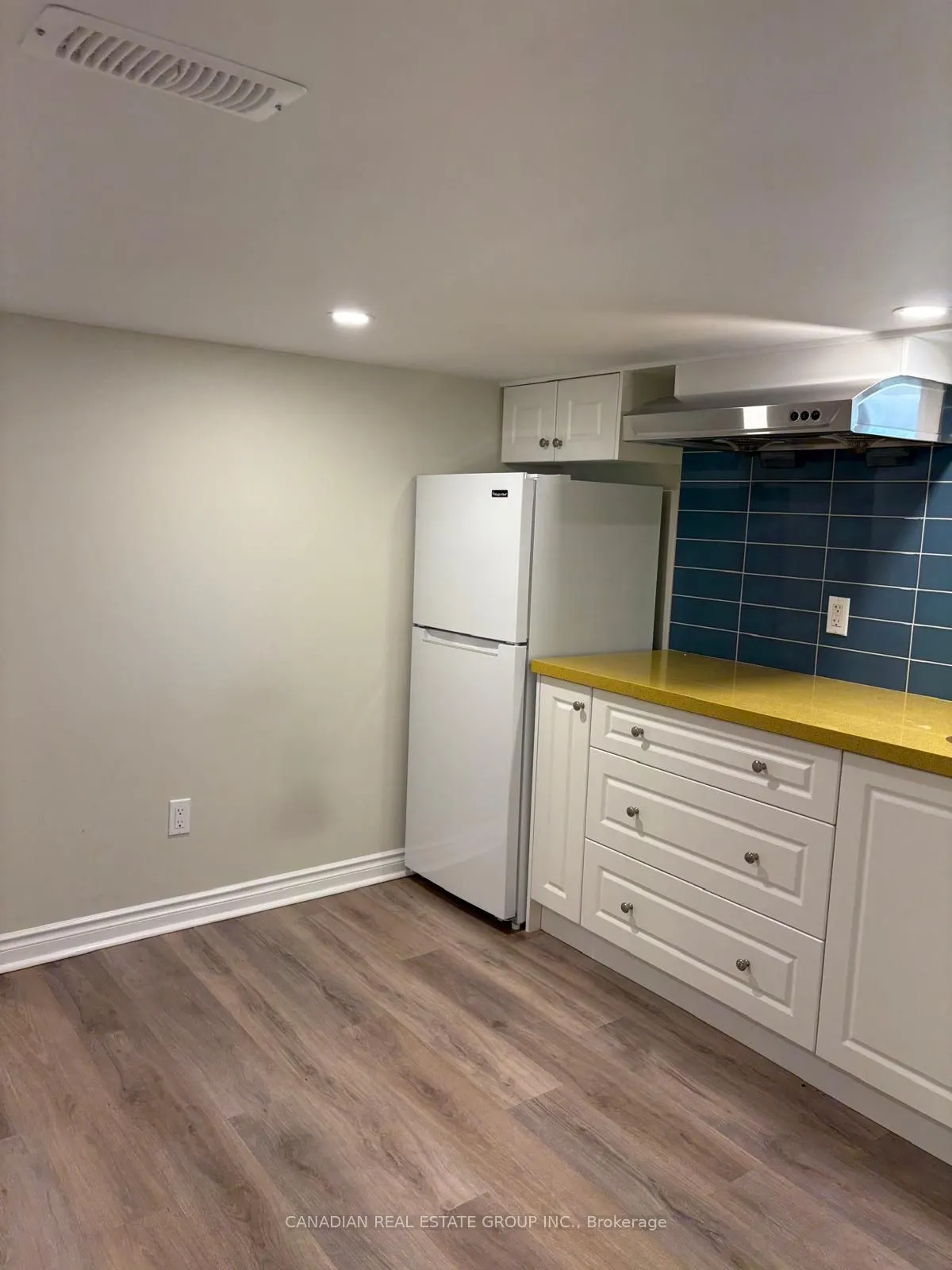 759 Lowell Avenue, #Basement