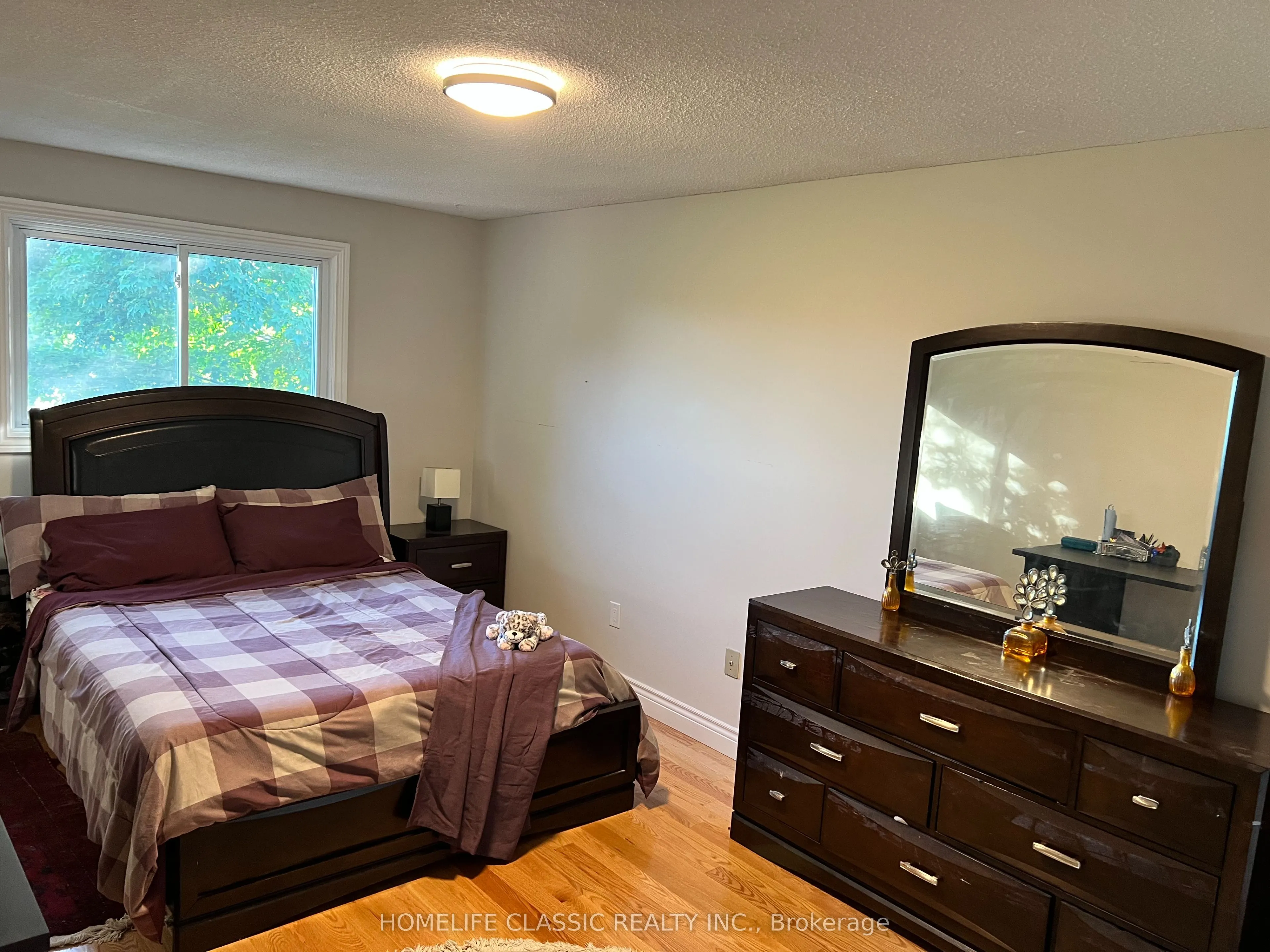 972 Krista Court, #(MAIN FLOOR)
