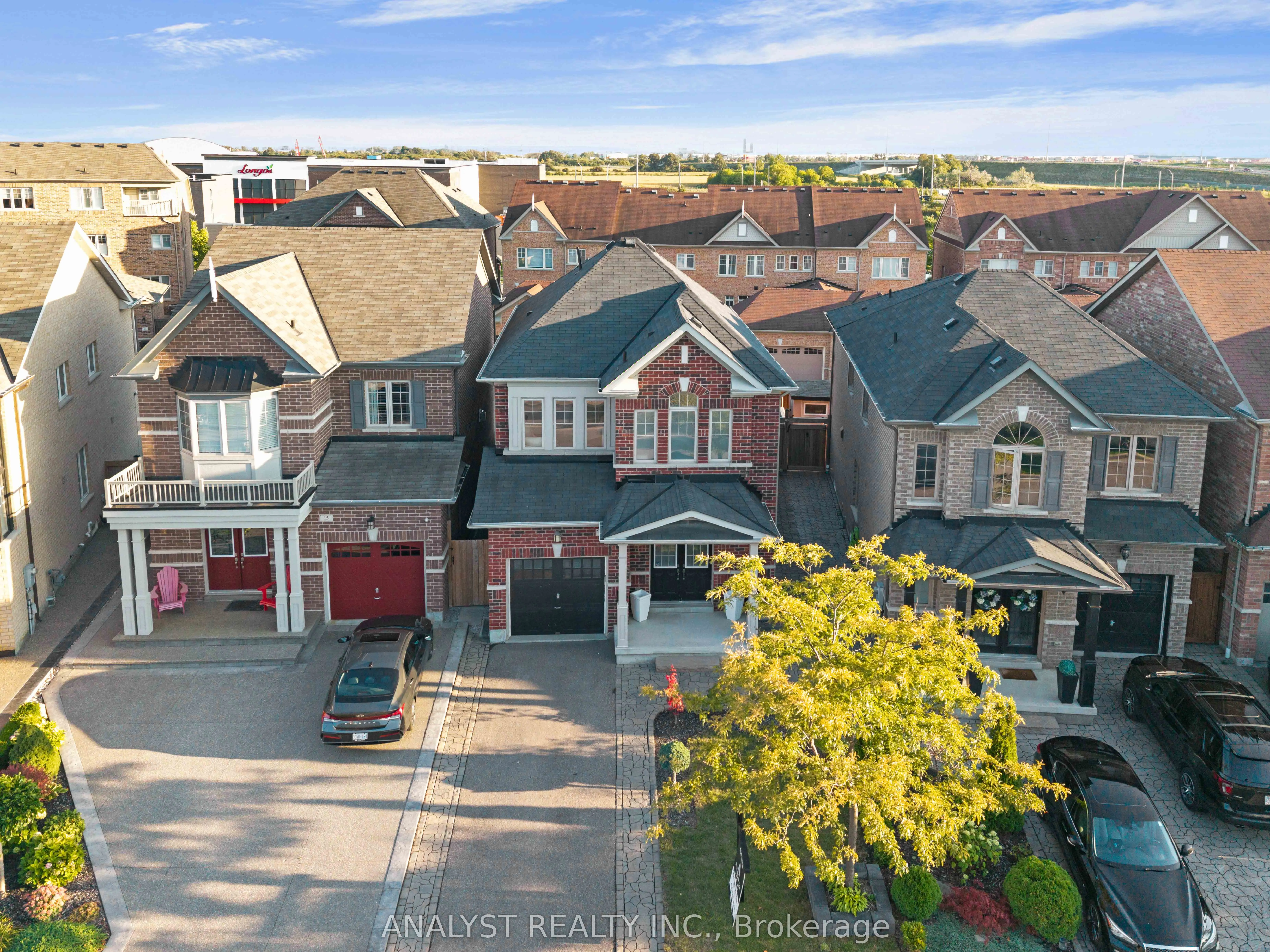17 Herzl Street