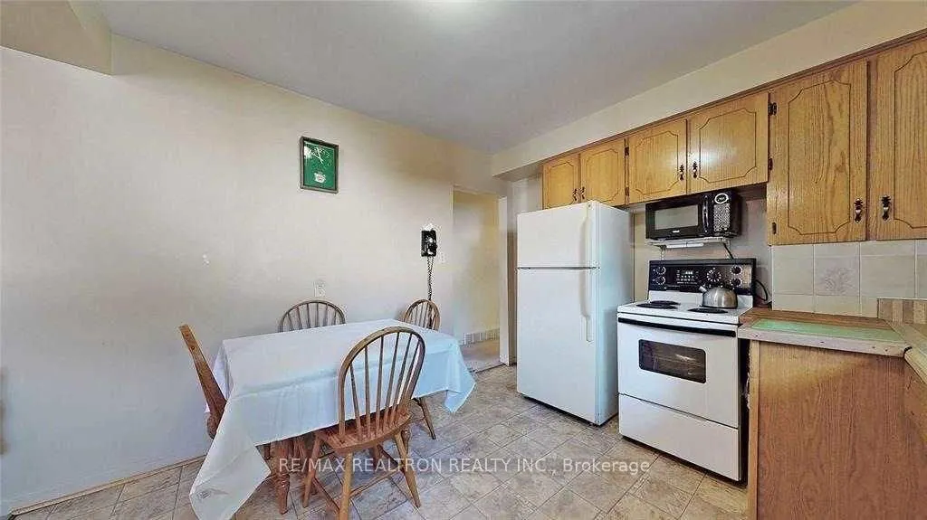 6 Winlaw Place