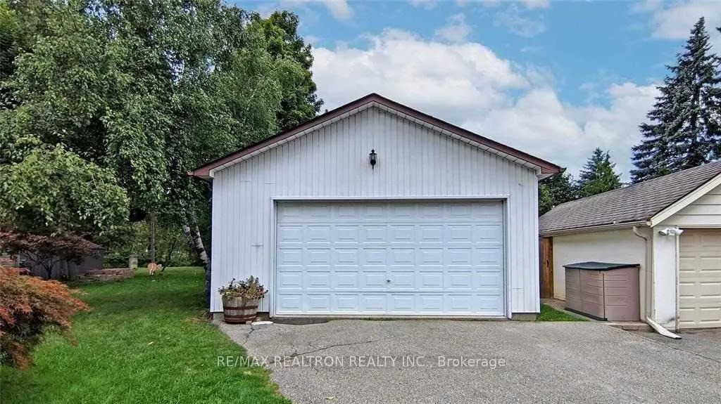 6 Winlaw Place